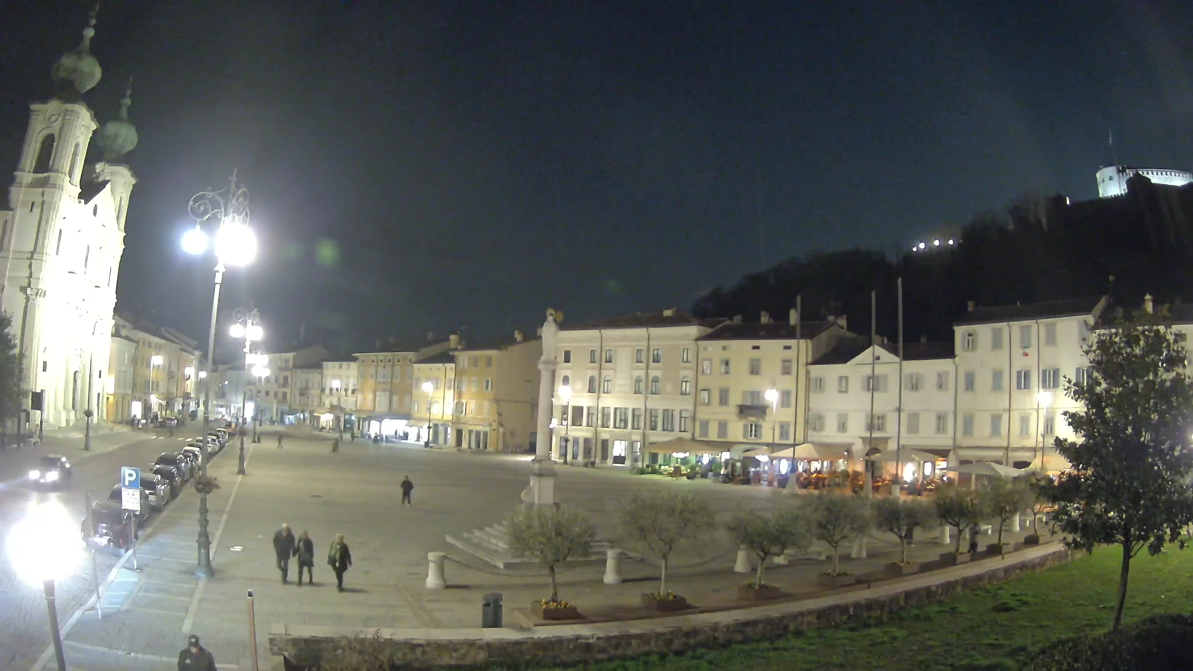 Gorizia – Plaza Vittoria – iglesia de San Pedro. Ignacio