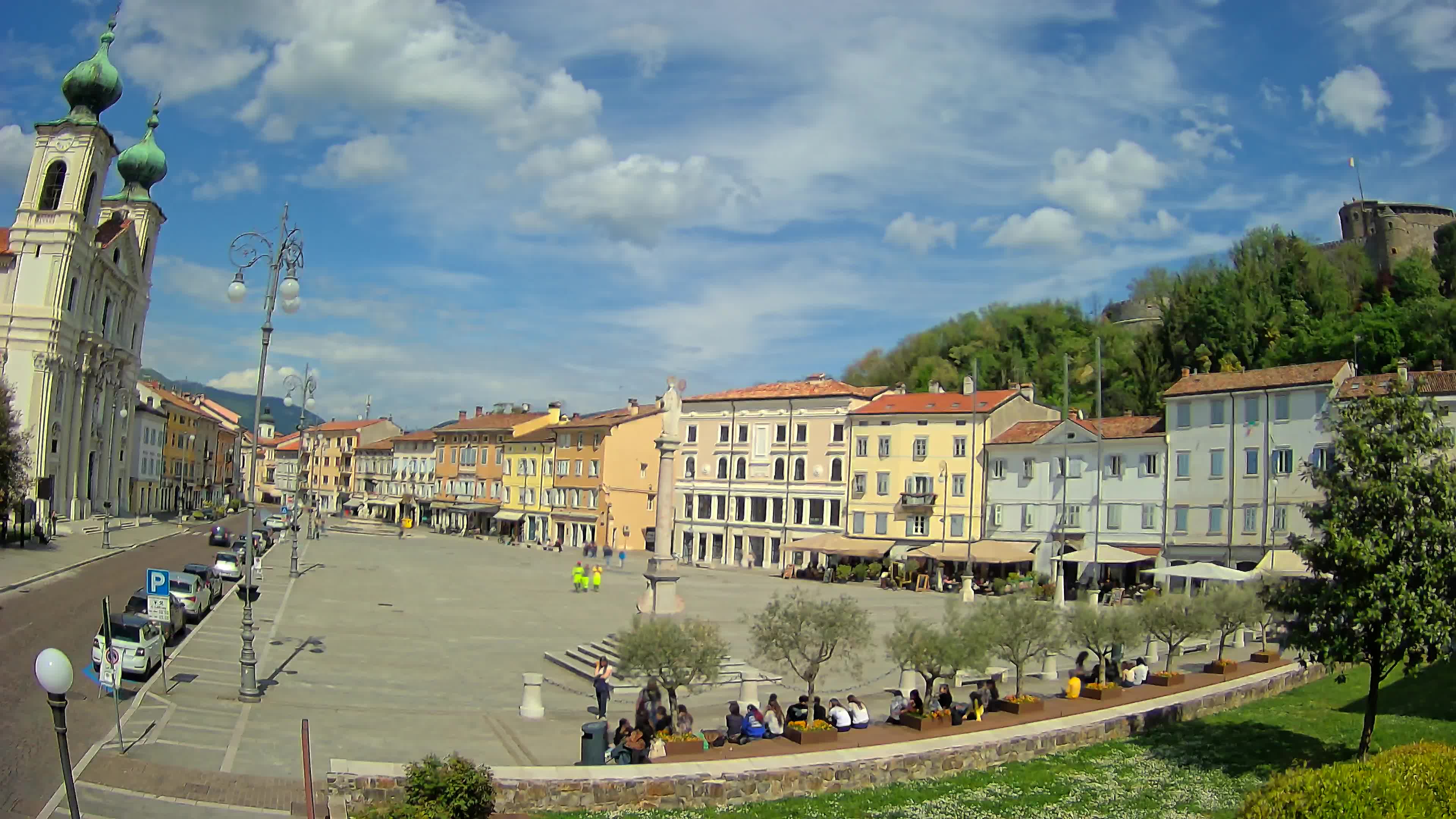 Gorizia Piazza della Vittoria e chiesa di S. Ignazio