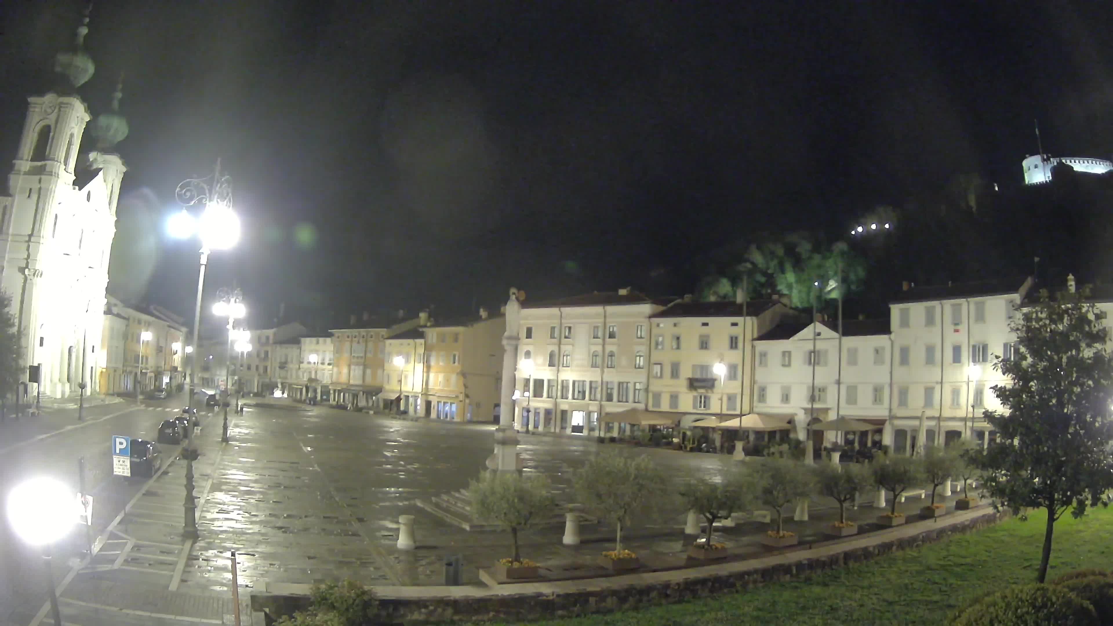 Gorizia – Plaza Vittoria – iglesia de San Pedro. Ignacio