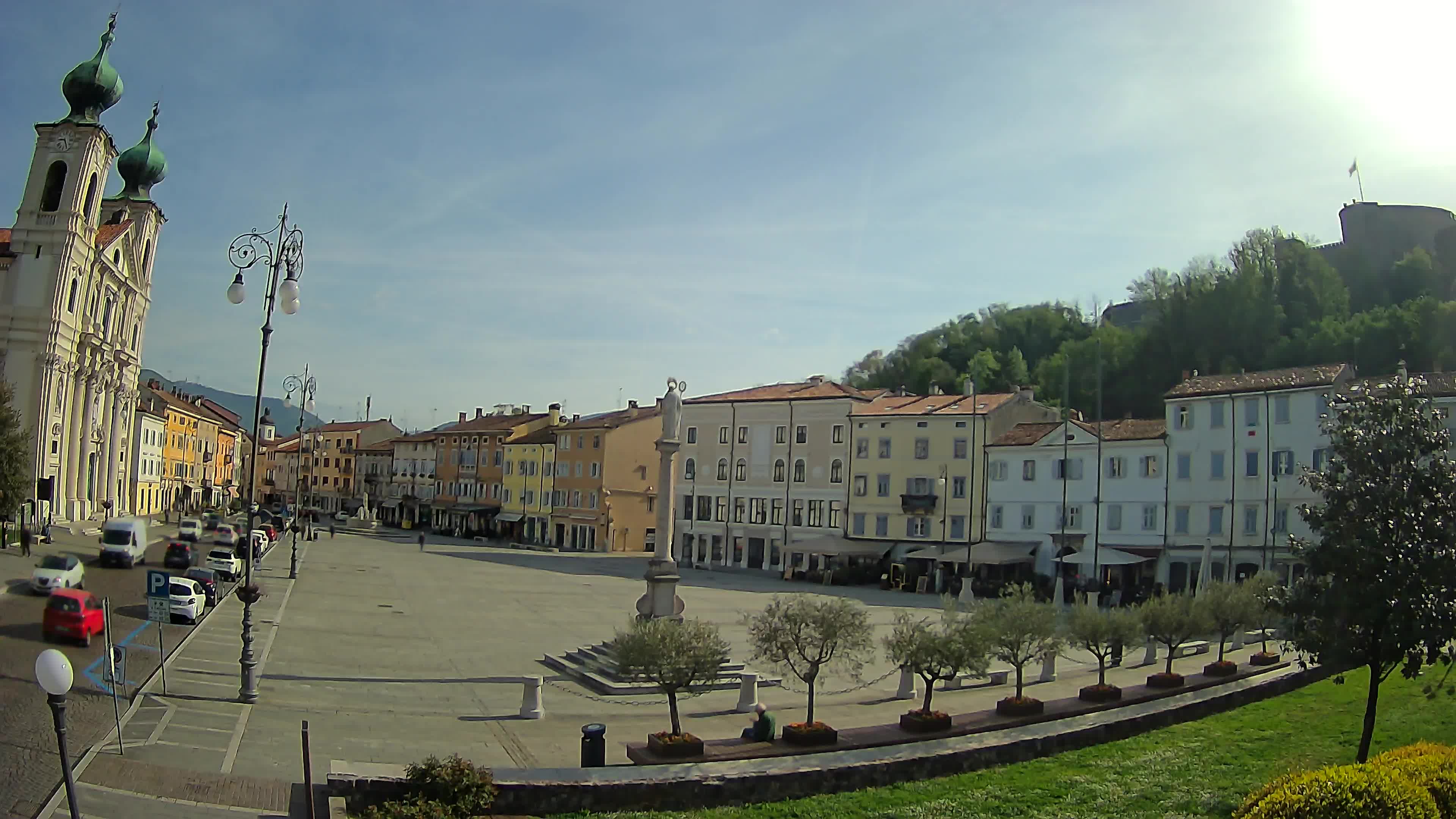 Gorizia Piazza della Vittoria e chiesa di S. Ignazio