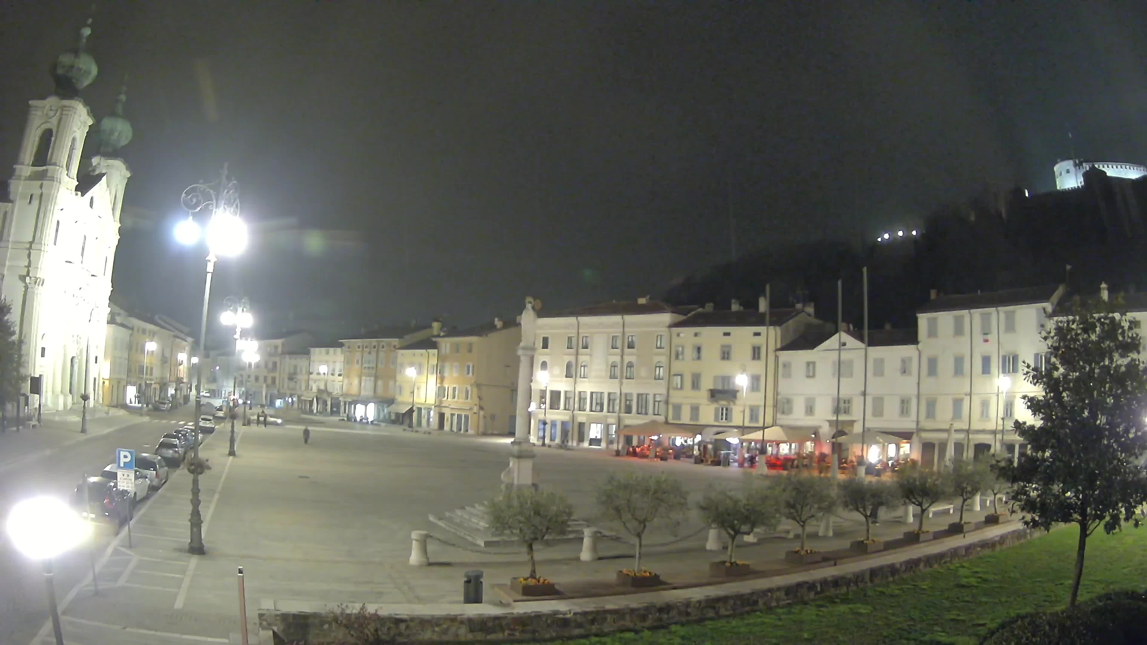 Gorizia – Plaza Vittoria – iglesia de San Pedro. Ignacio