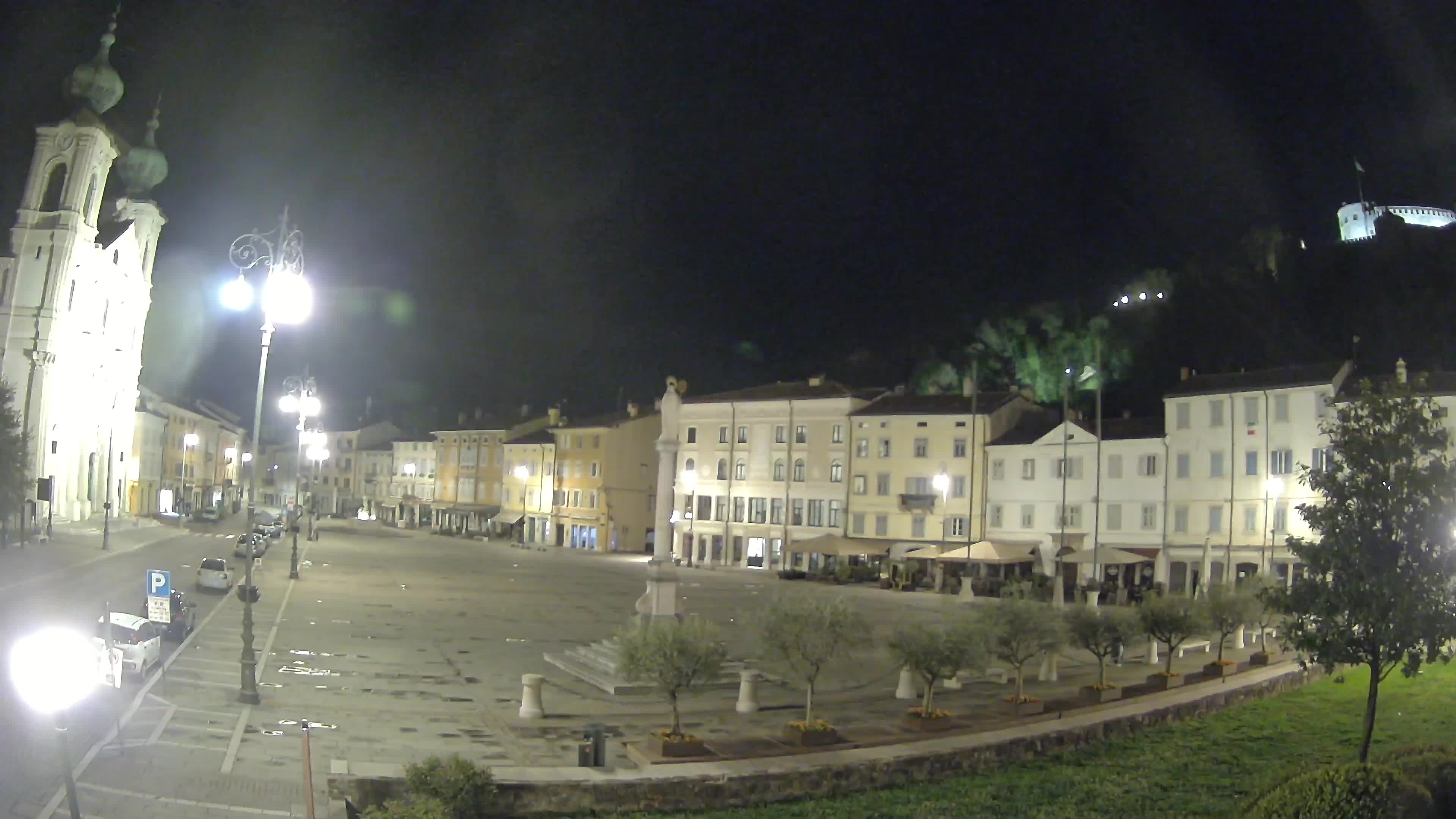 Gorizia – Plaza Vittoria – iglesia de San Pedro. Ignacio