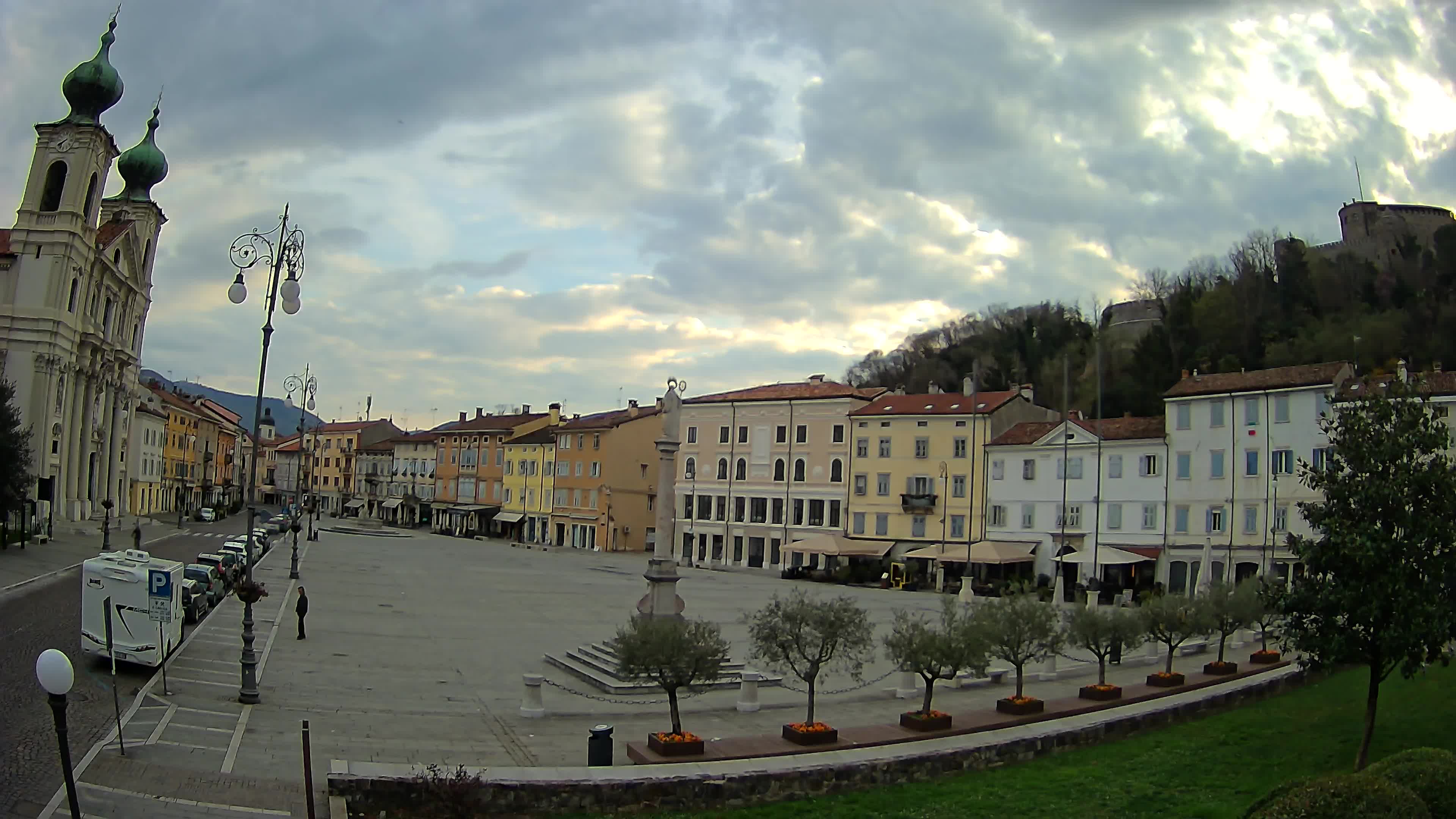 Webcam Gorizia Vittoria square – Church of st. Ignazio