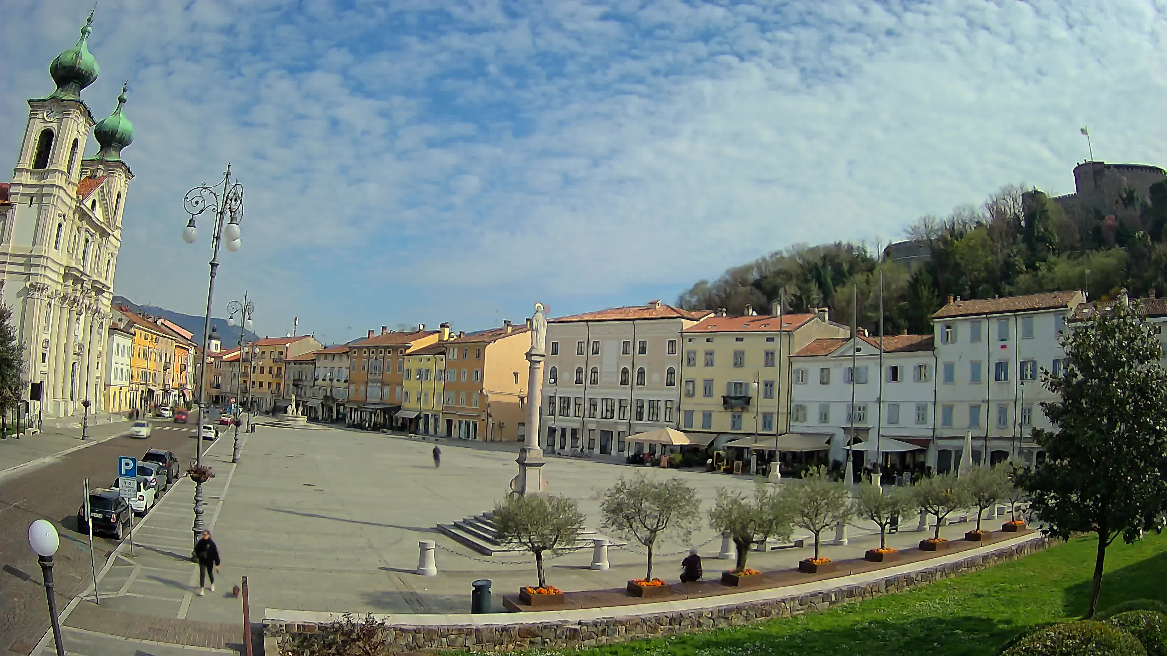 Gorizia Piazza della Vittoria e chiesa di S. Ignazio
