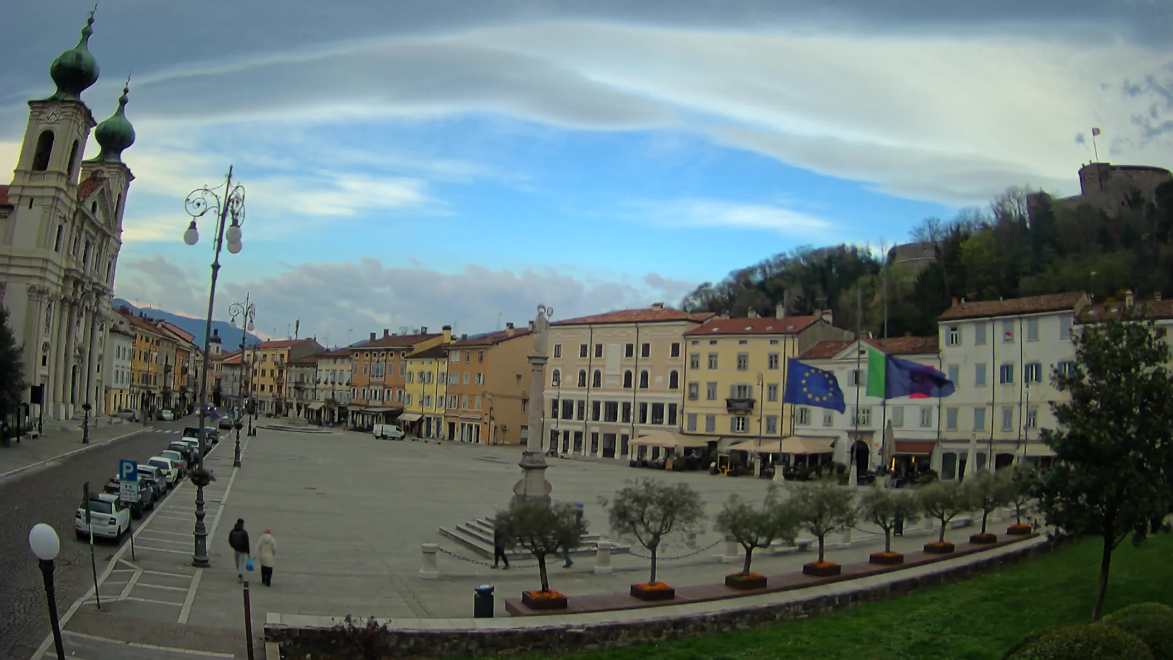 Gorizia Piazza della Vittoria e chiesa di S. Ignazio