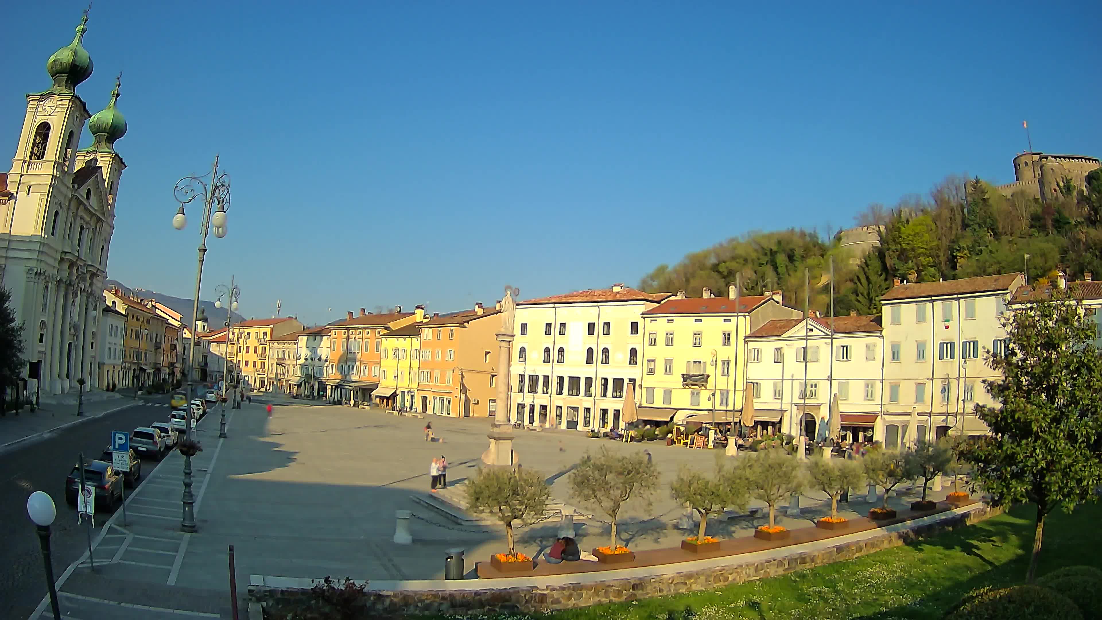 Gorizia – Plaza Vittoria – iglesia de San Pedro. Ignacio