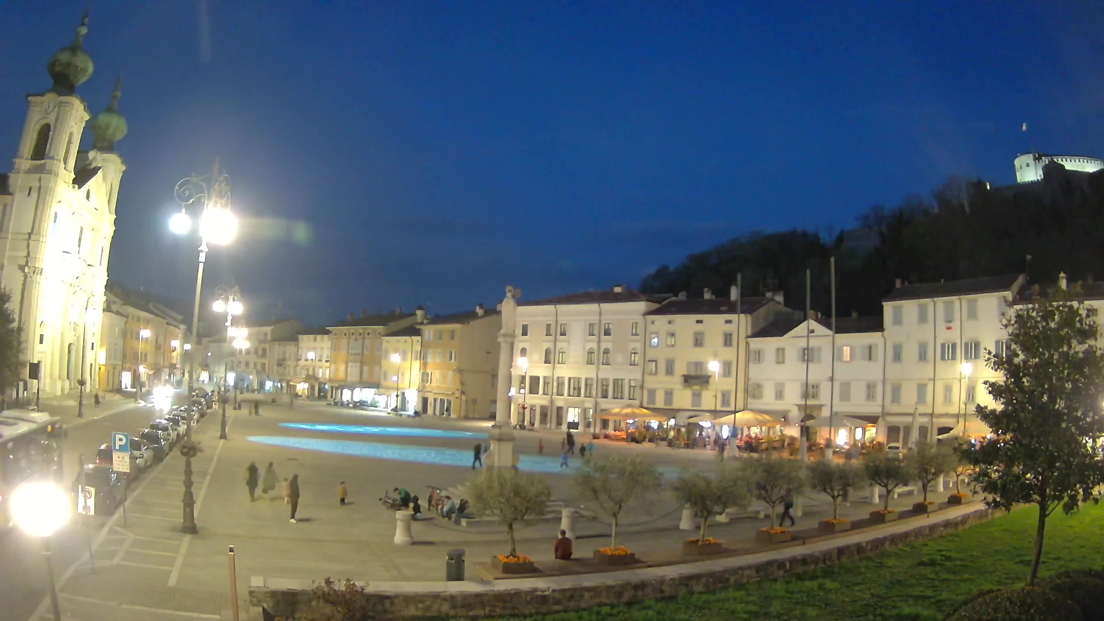 Gorizia – Plaza Vittoria – iglesia de San Pedro. Ignacio