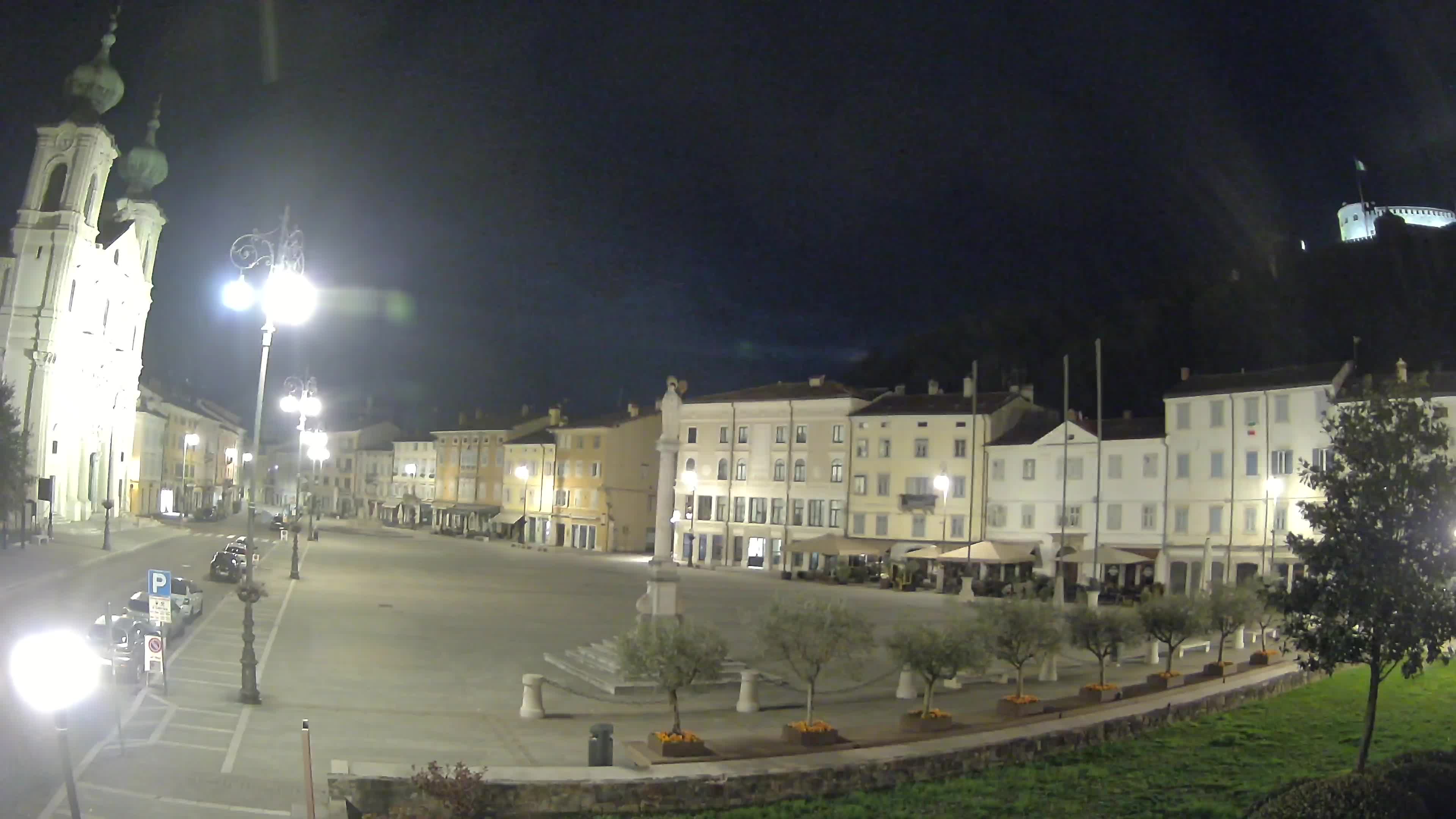 Gorizia – Plaza Vittoria – iglesia de San Pedro. Ignacio