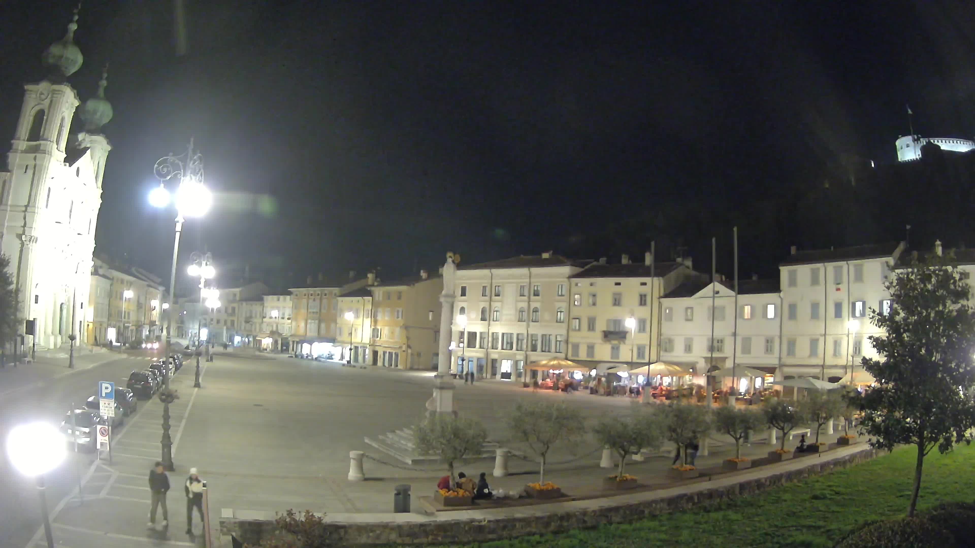 Gorizia Piazza della Vittoria e chiesa di S. Ignazio