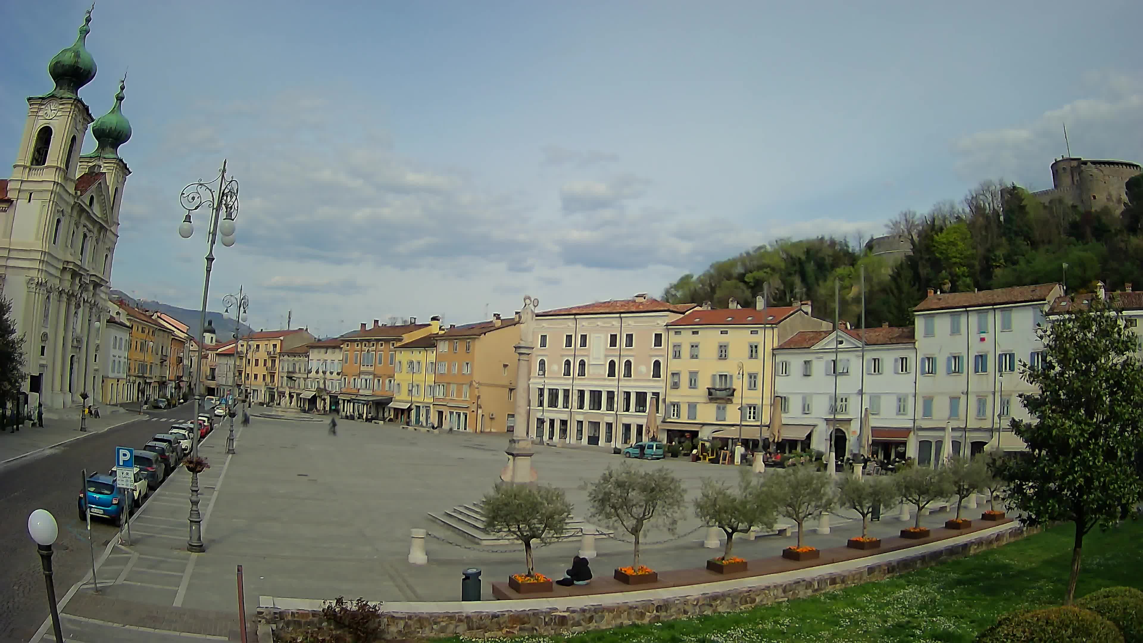 Gorizia Piazza della Vittoria e chiesa di S. Ignazio