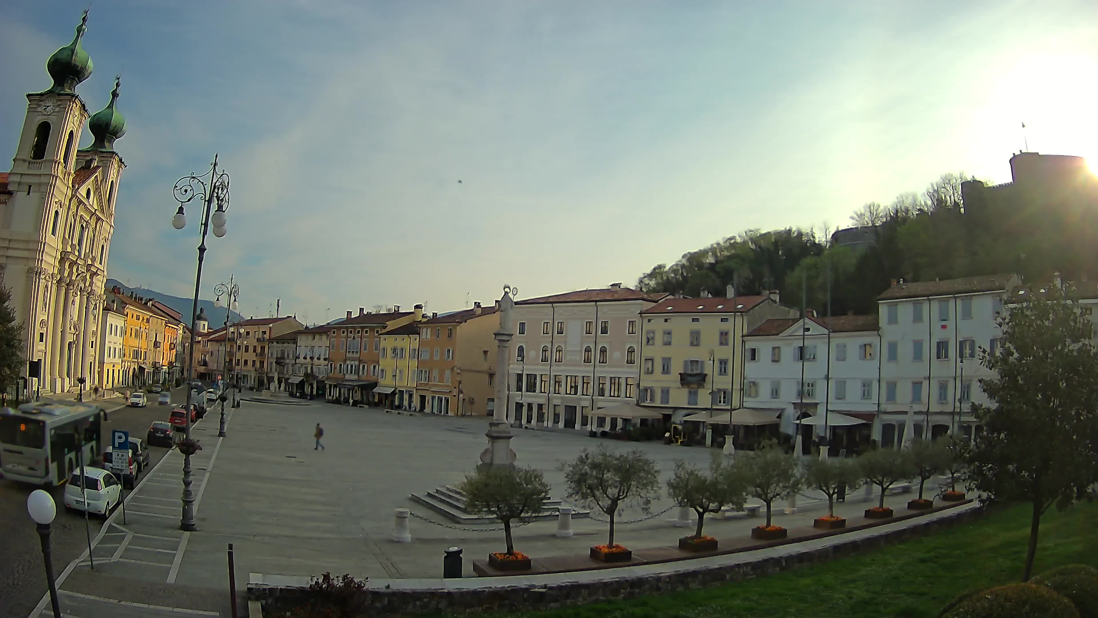 Gorizia Piazza della Vittoria e chiesa di S. Ignazio