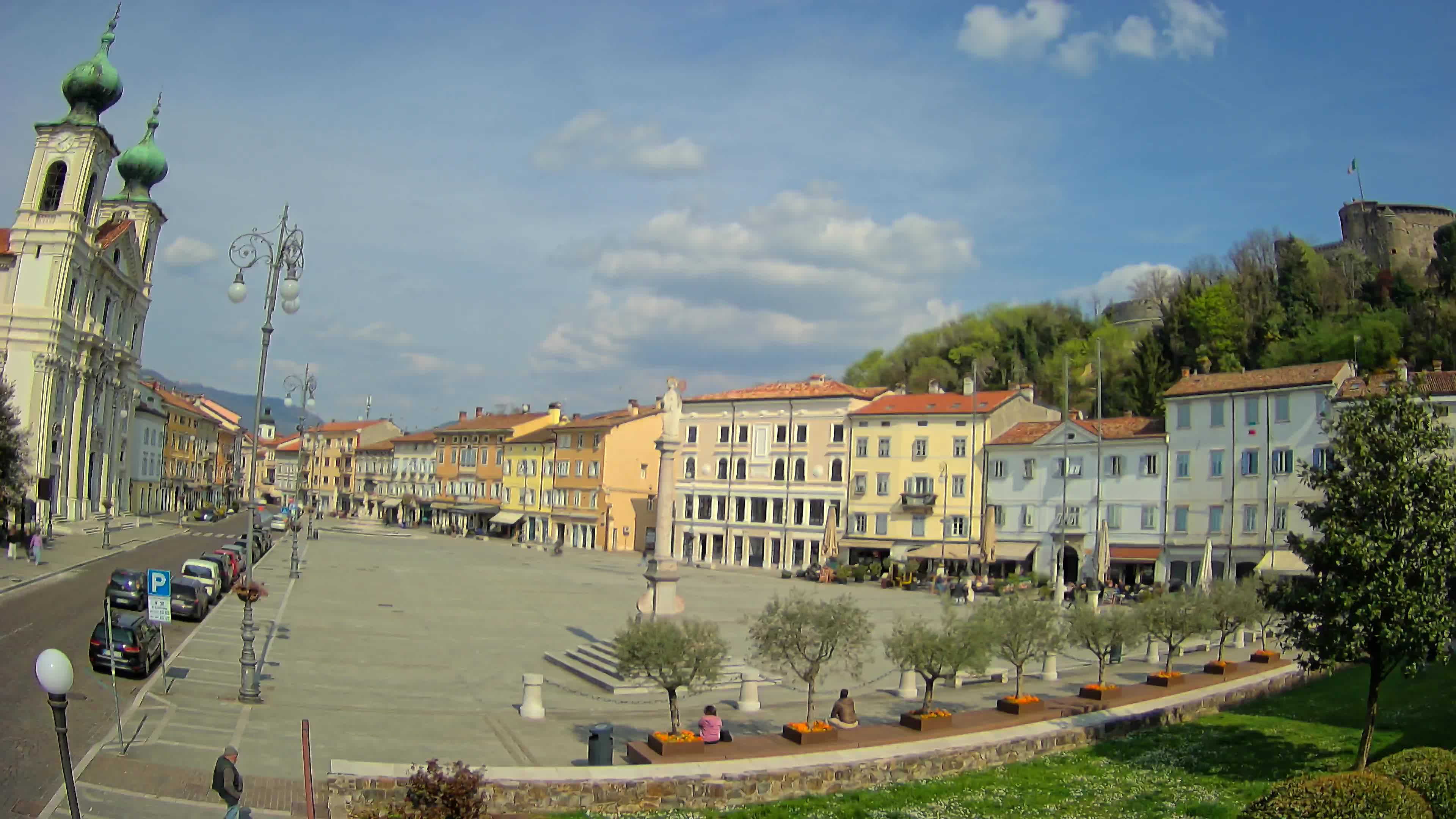Gorizia Piazza della Vittoria e chiesa di S. Ignazio