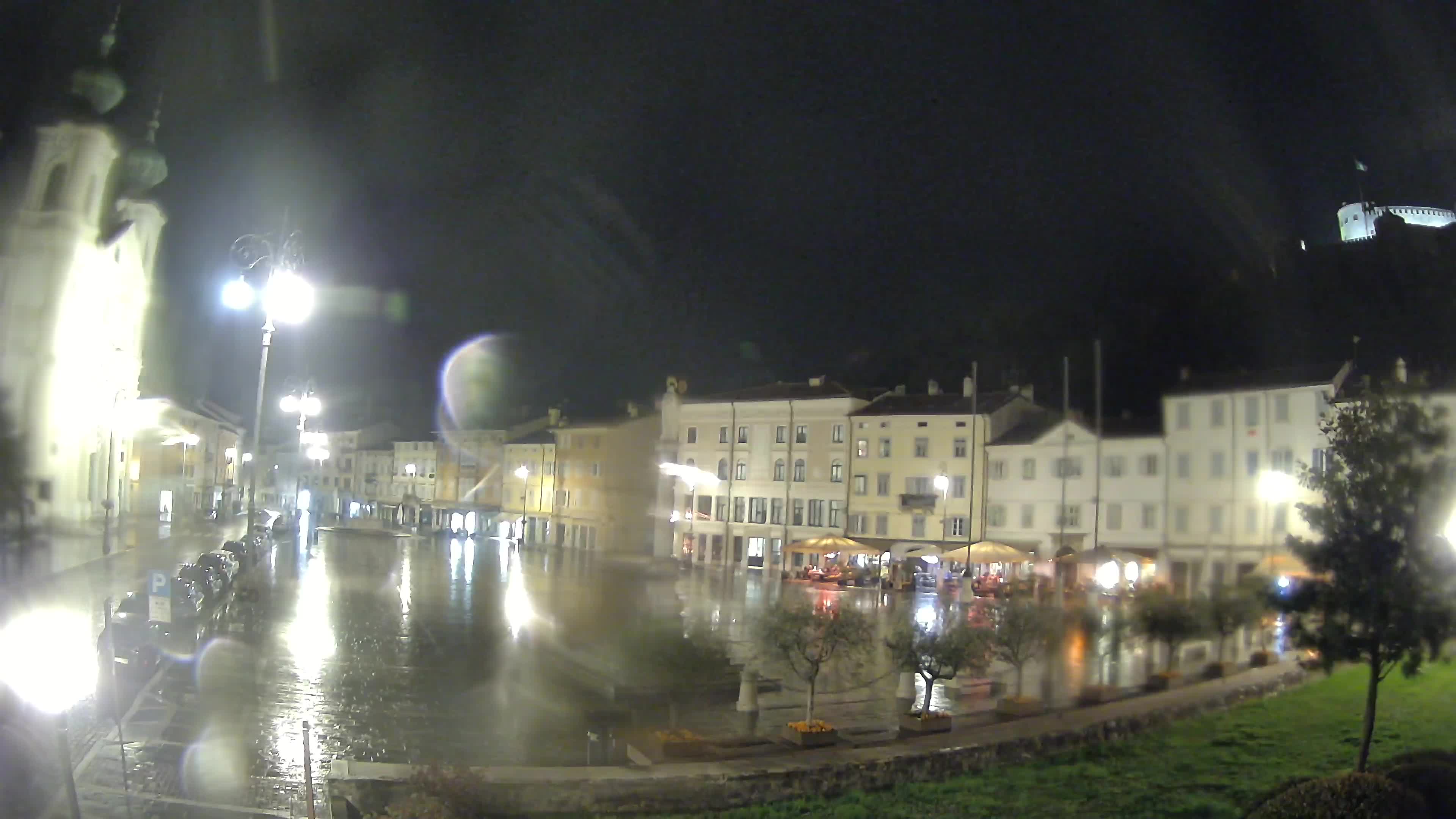 Gorizia Piazza della Vittoria e chiesa di S. Ignazio