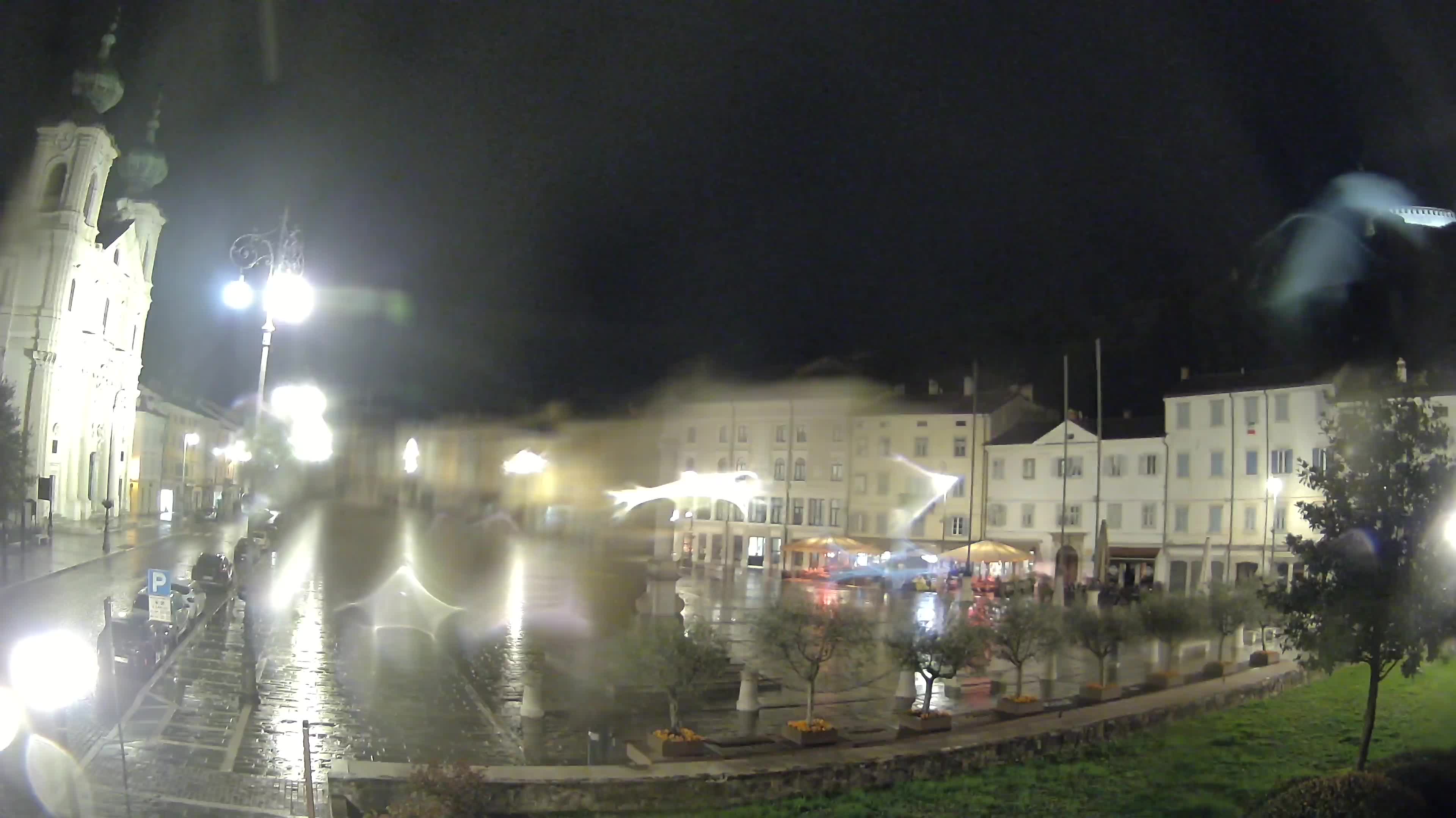 Gorizia Piazza della Vittoria e chiesa di S. Ignazio