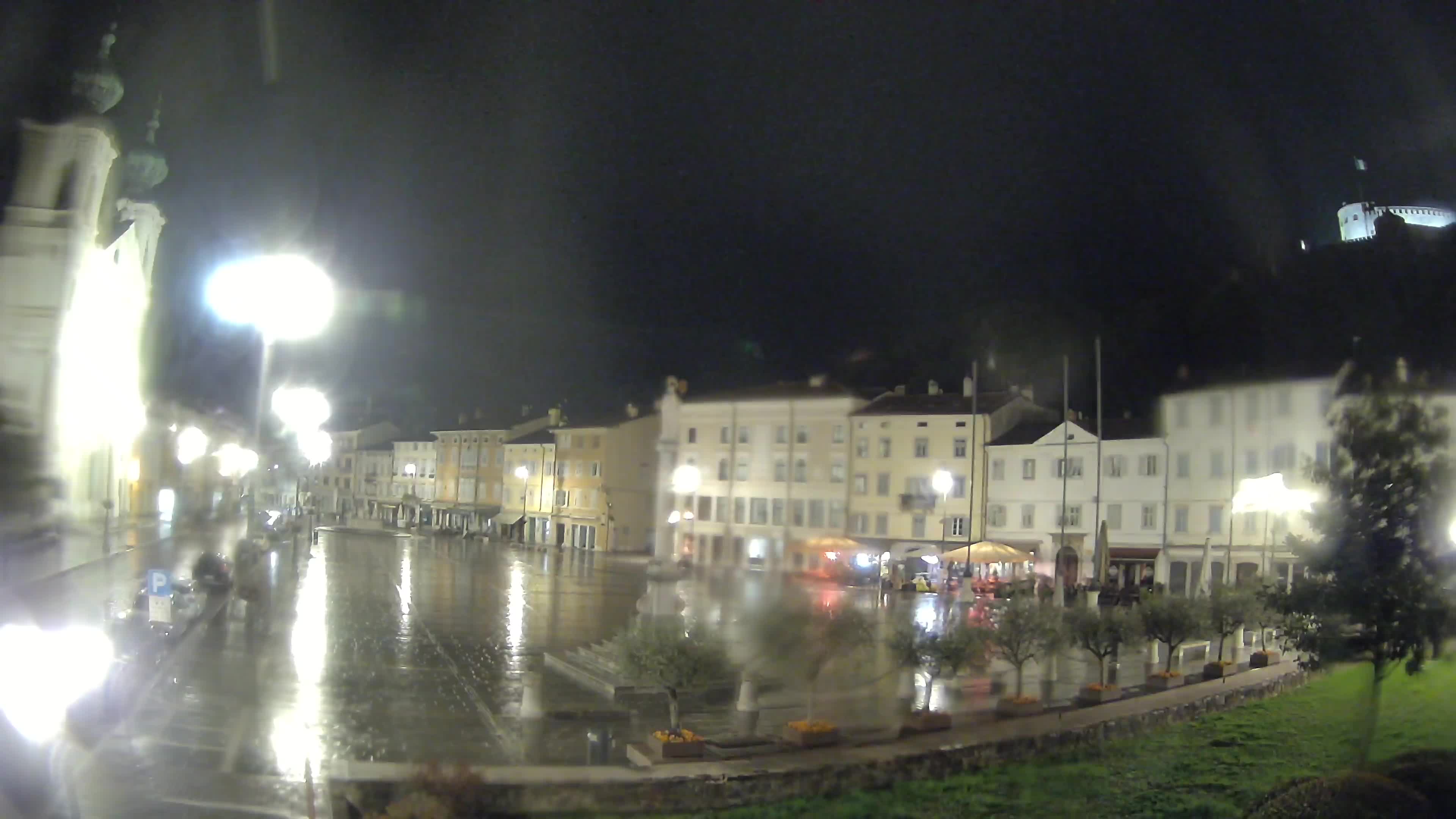 Gorizia Piazza della Vittoria e chiesa di S. Ignazio