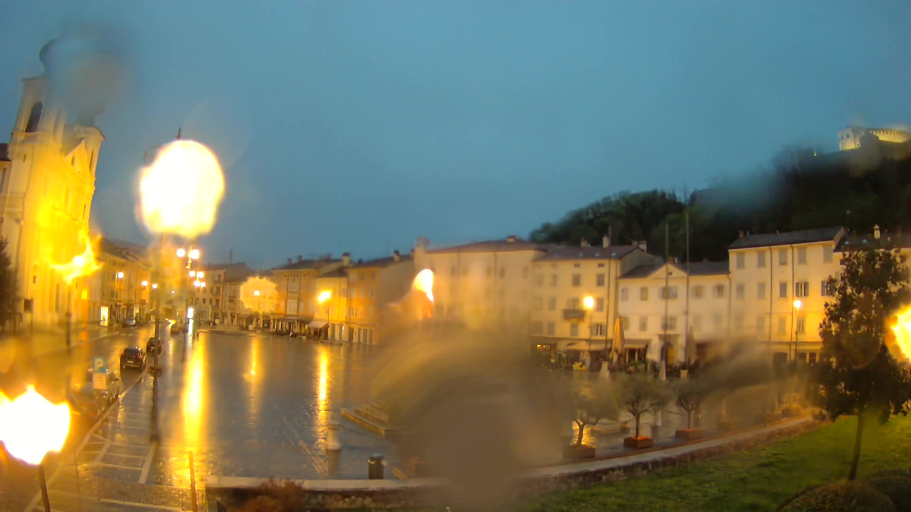 Gorizia Piazza della Vittoria e chiesa di S. Ignazio