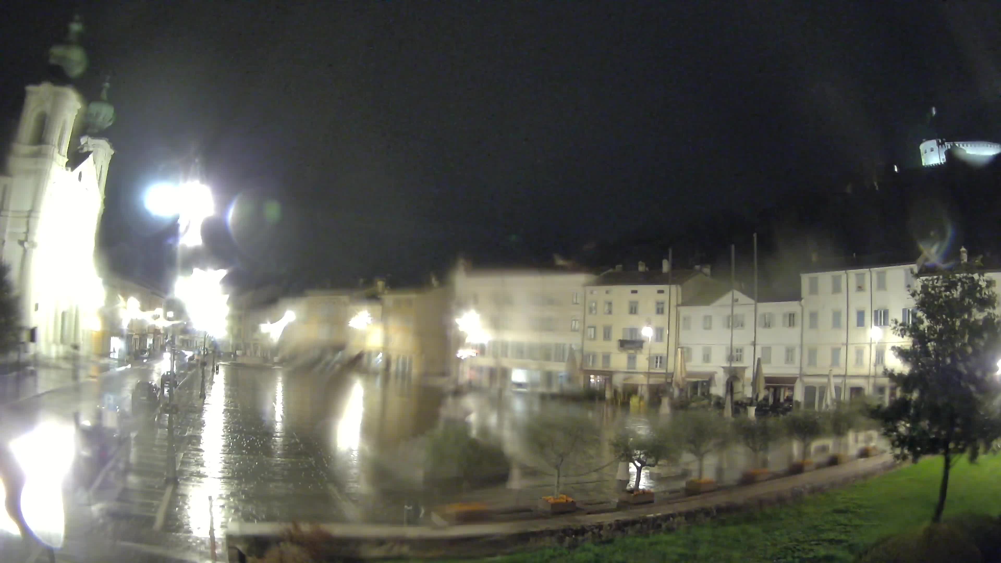 Gorizia Piazza della Vittoria e chiesa di S. Ignazio
