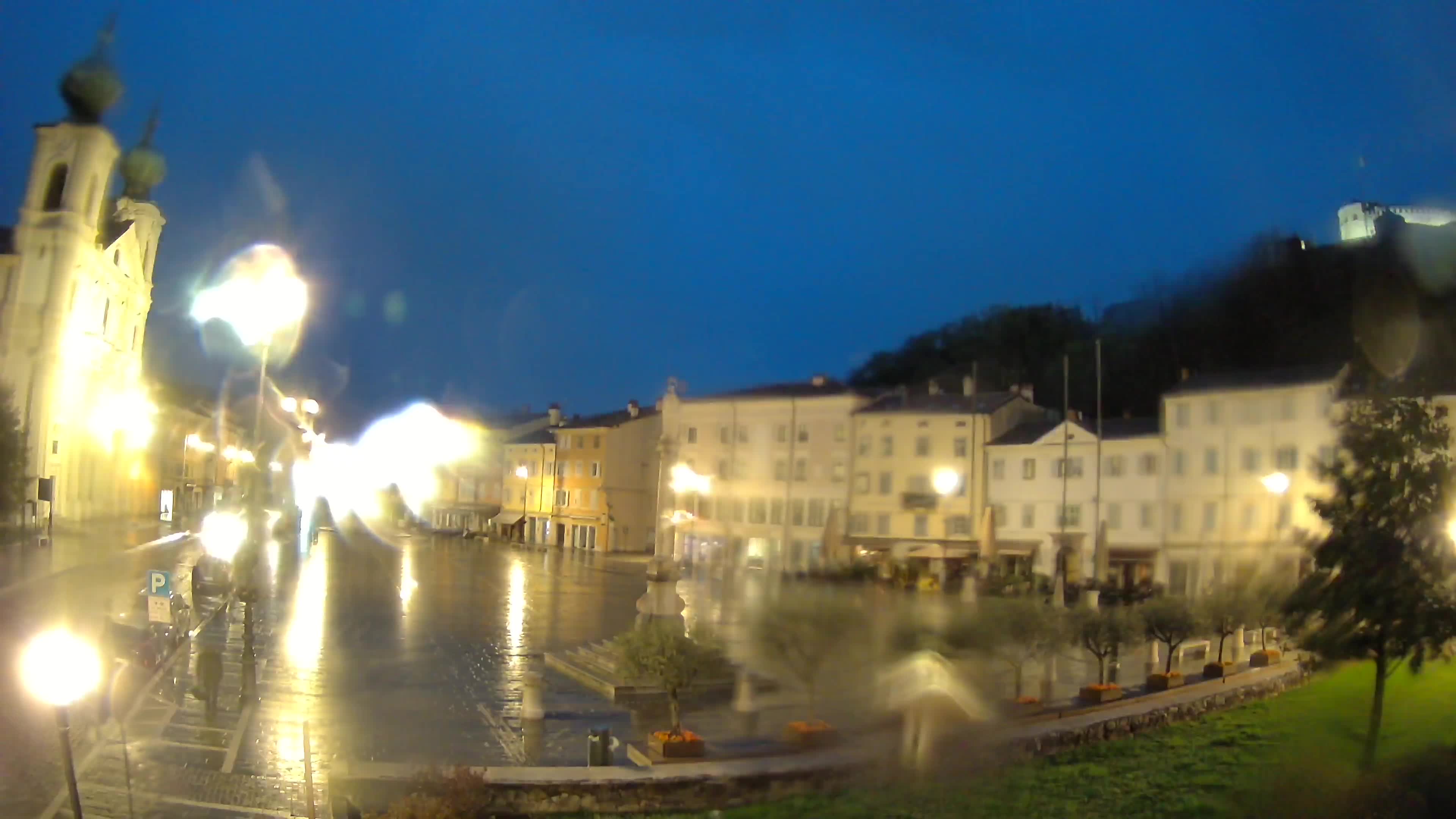 Gorizia Piazza della Vittoria e chiesa di S. Ignazio