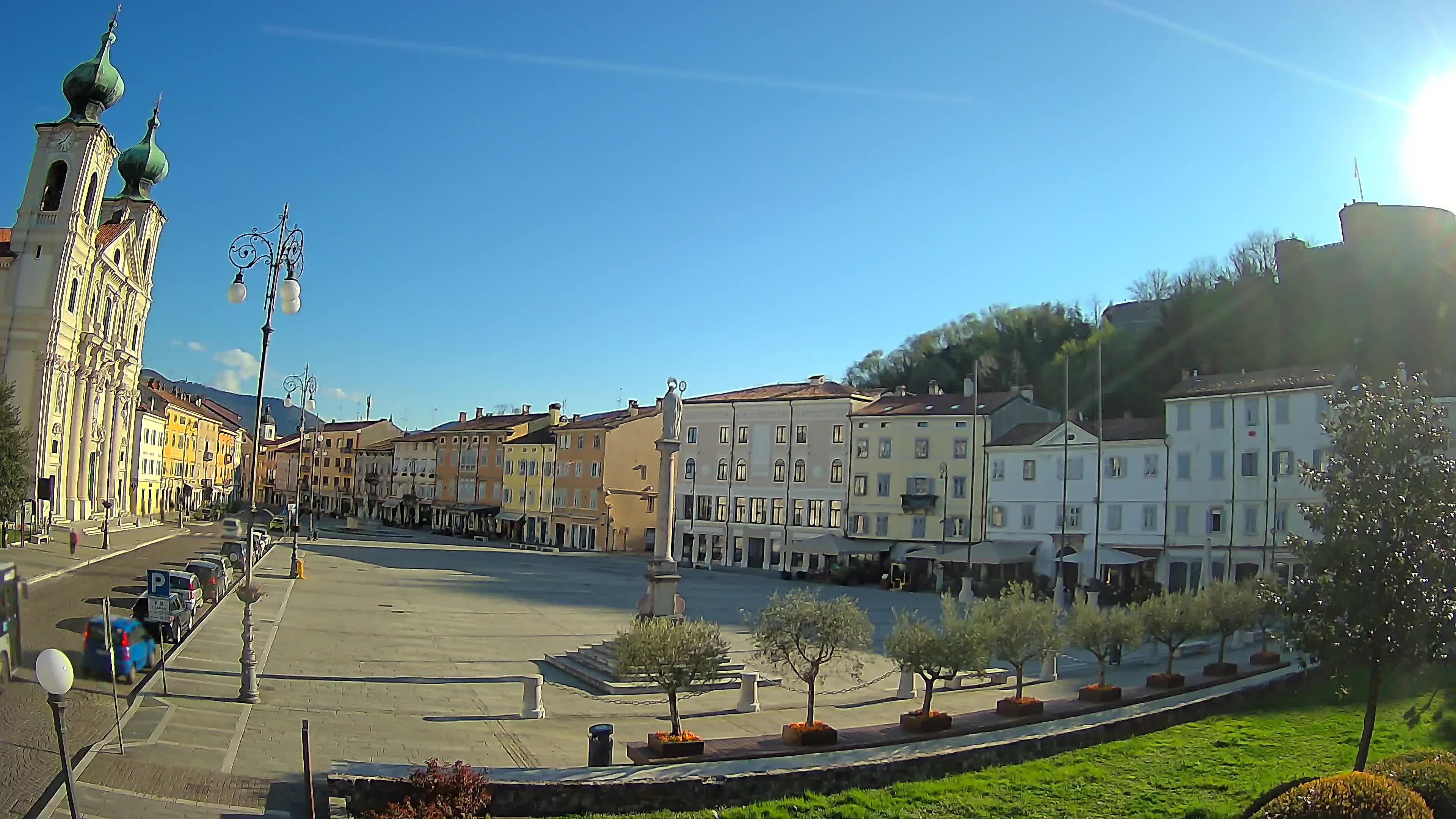Gorizia – Plaza Vittoria – iglesia de San Pedro. Ignacio