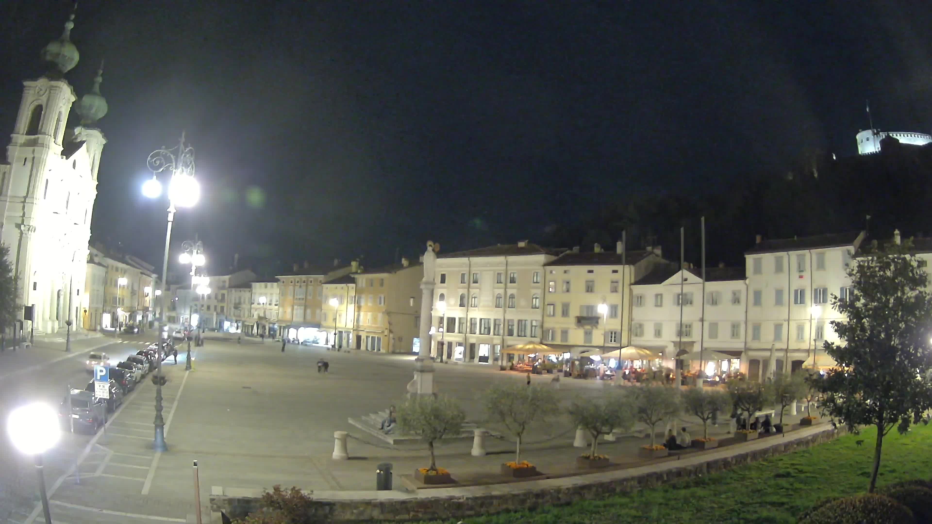 Gorizia Piazza della Vittoria e chiesa di S. Ignazio
