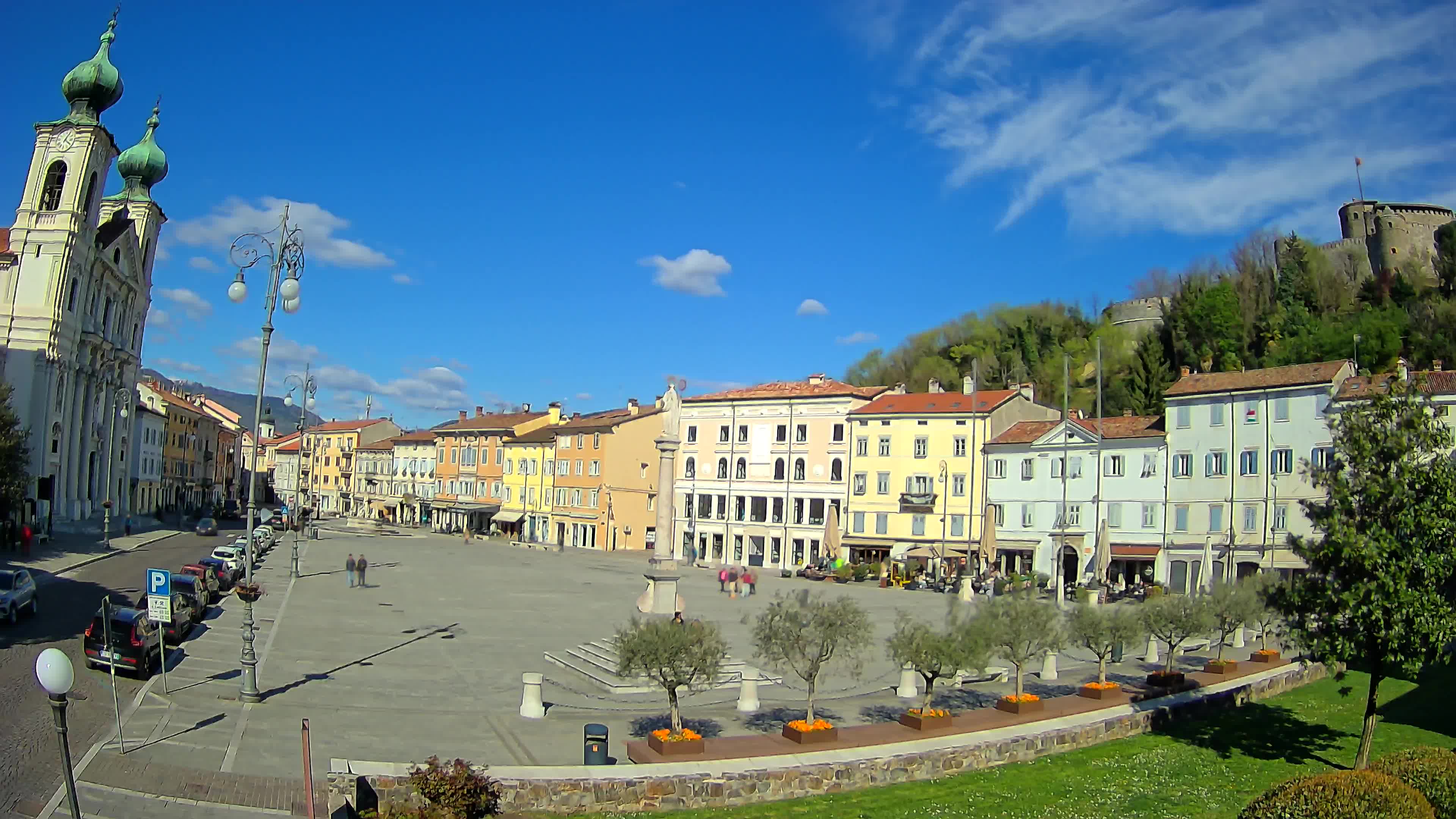 Gorizia Piazza della Vittoria e chiesa di S. Ignazio