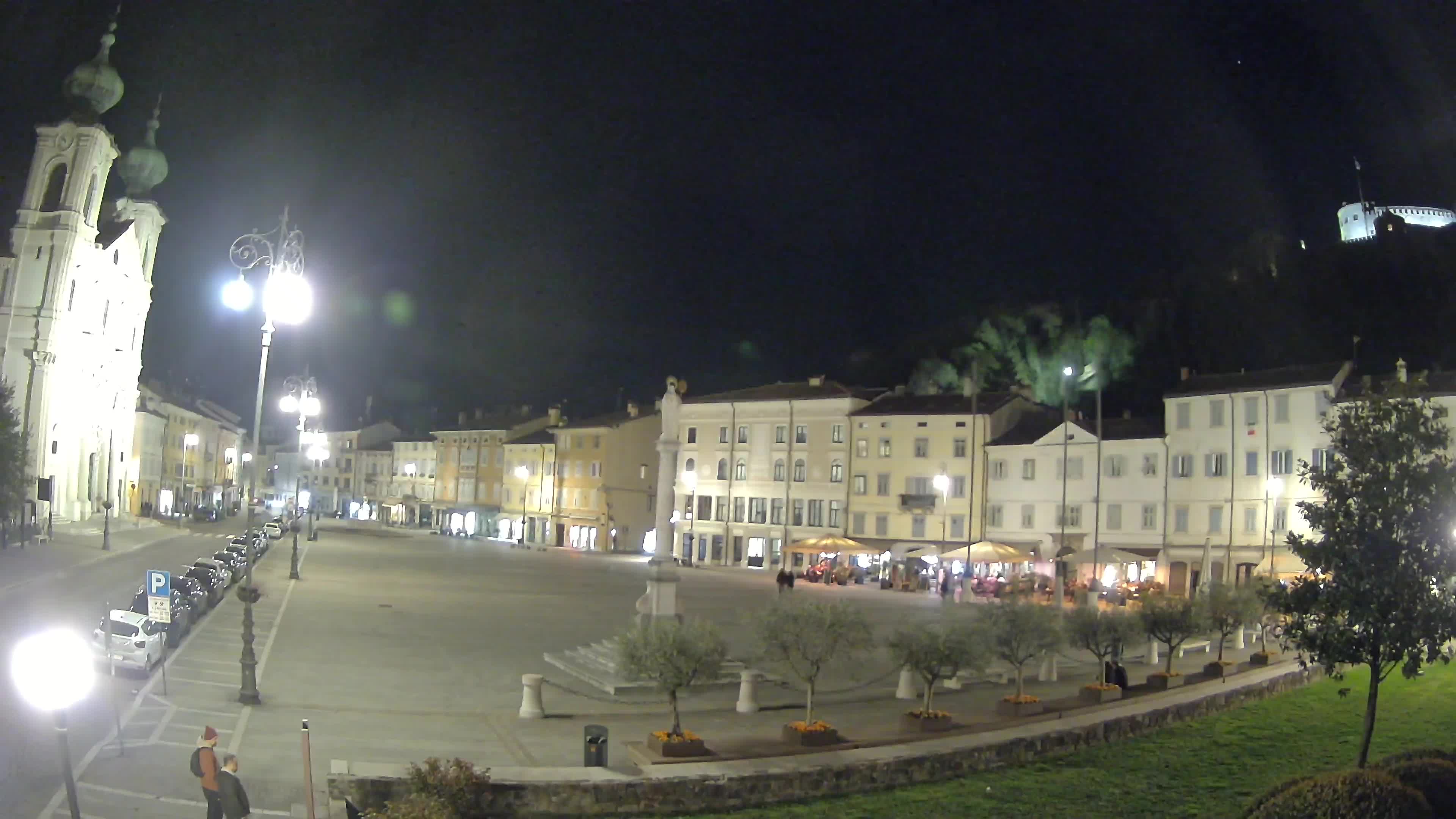 Gorizia Piazza della Vittoria e chiesa di S. Ignazio