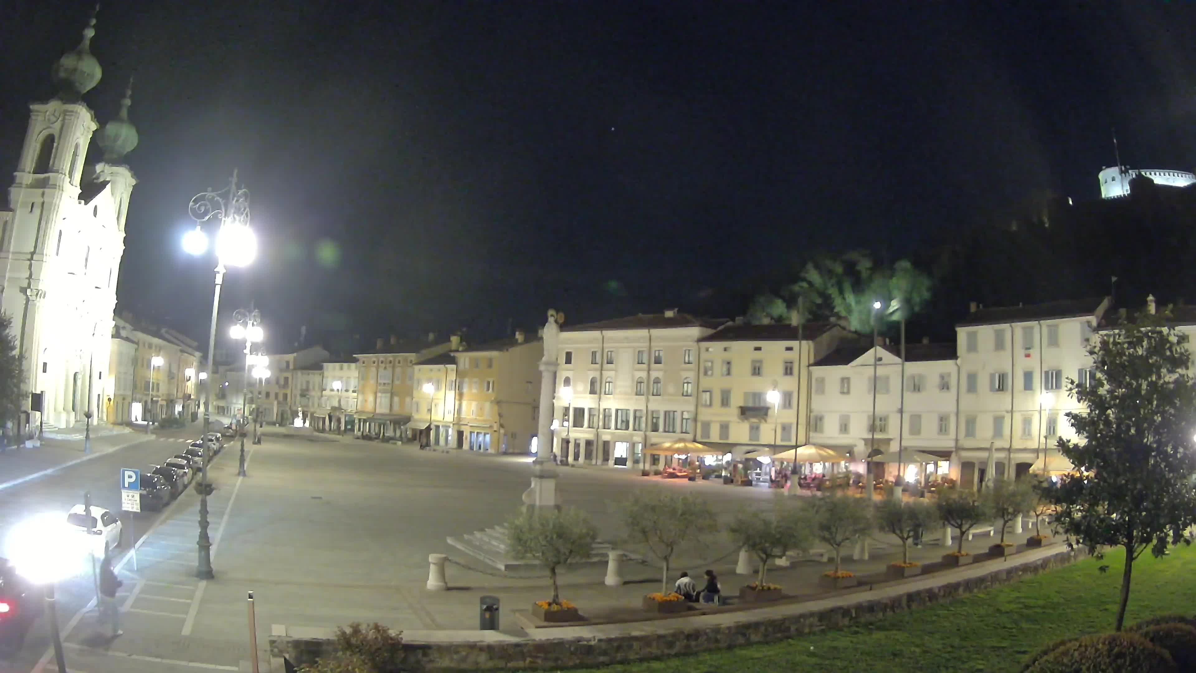 Gorizia Piazza della Vittoria e chiesa di S. Ignazio