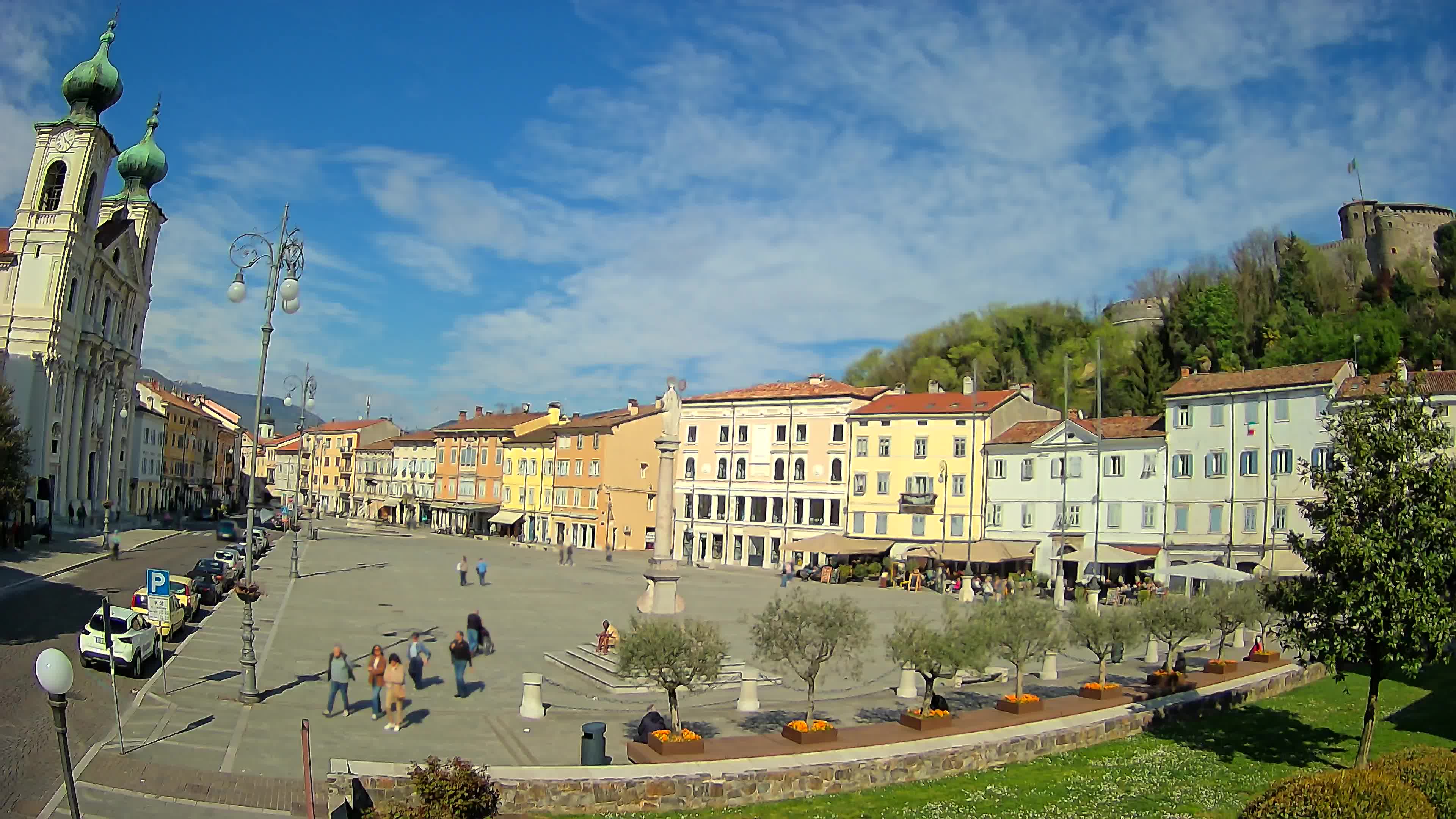 Gorizia Piazza della Vittoria e chiesa di S. Ignazio