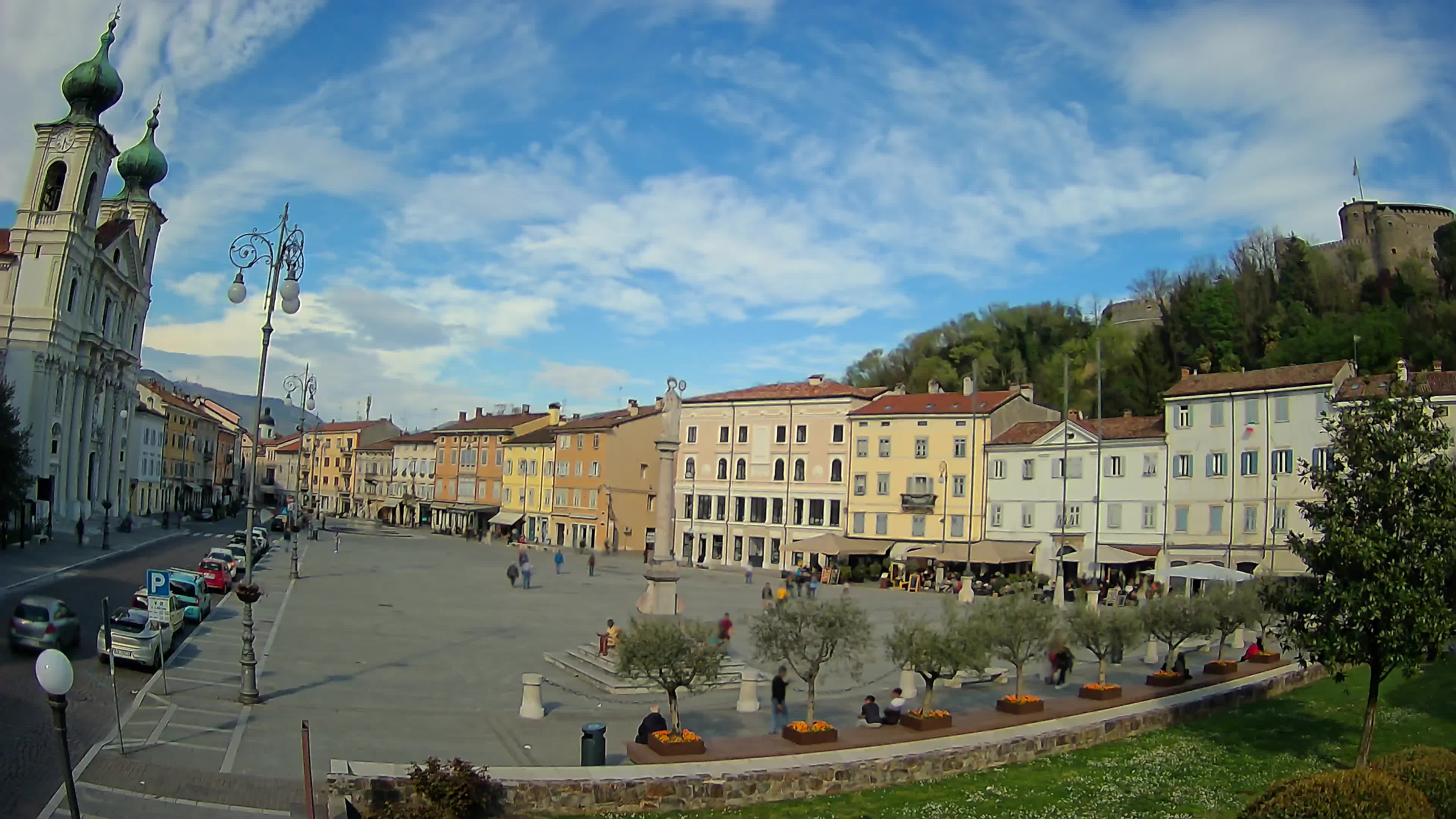 Gorizia Piazza della Vittoria e chiesa di S. Ignazio