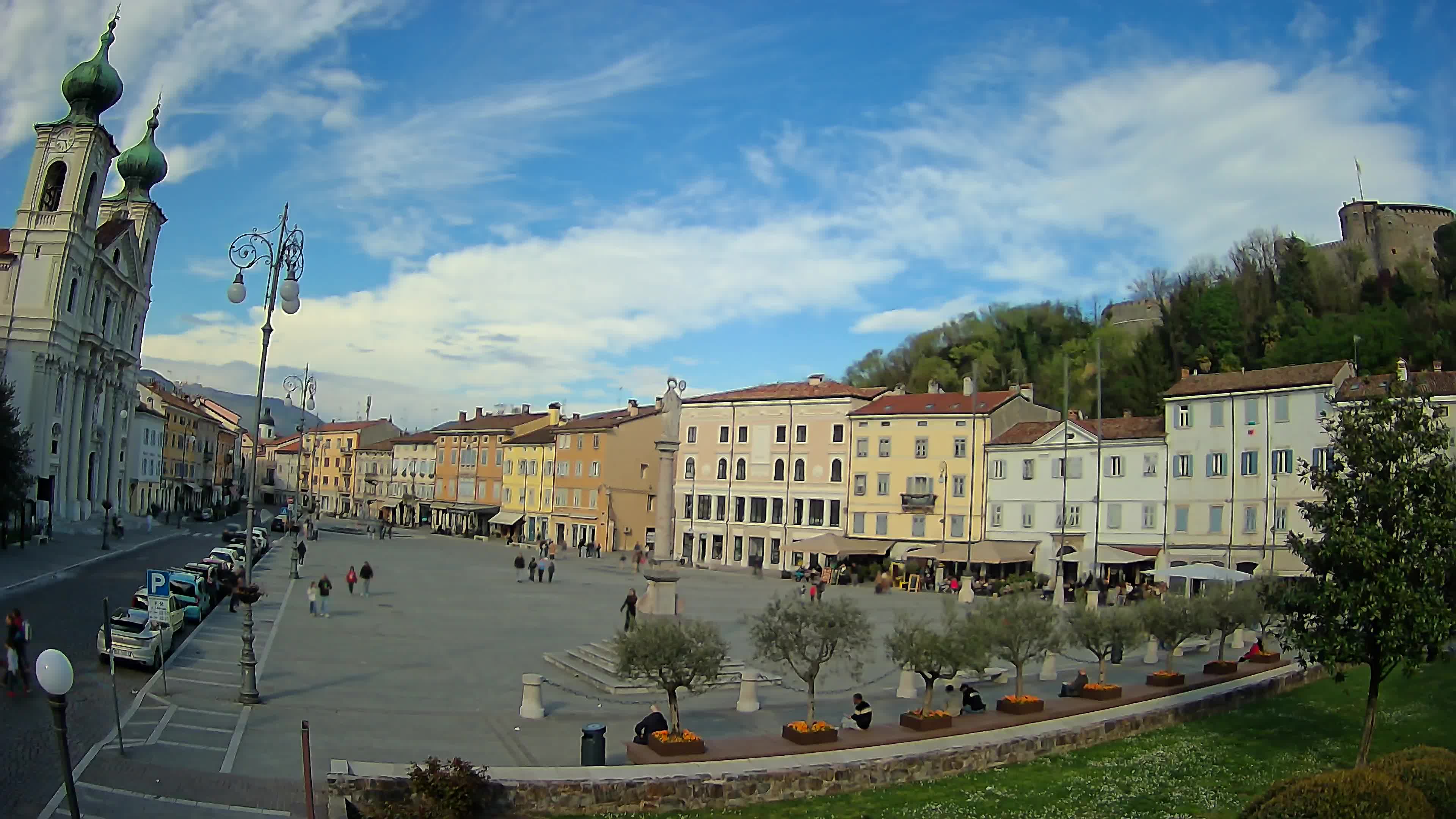 Gorizia Piazza della Vittoria e chiesa di S. Ignazio