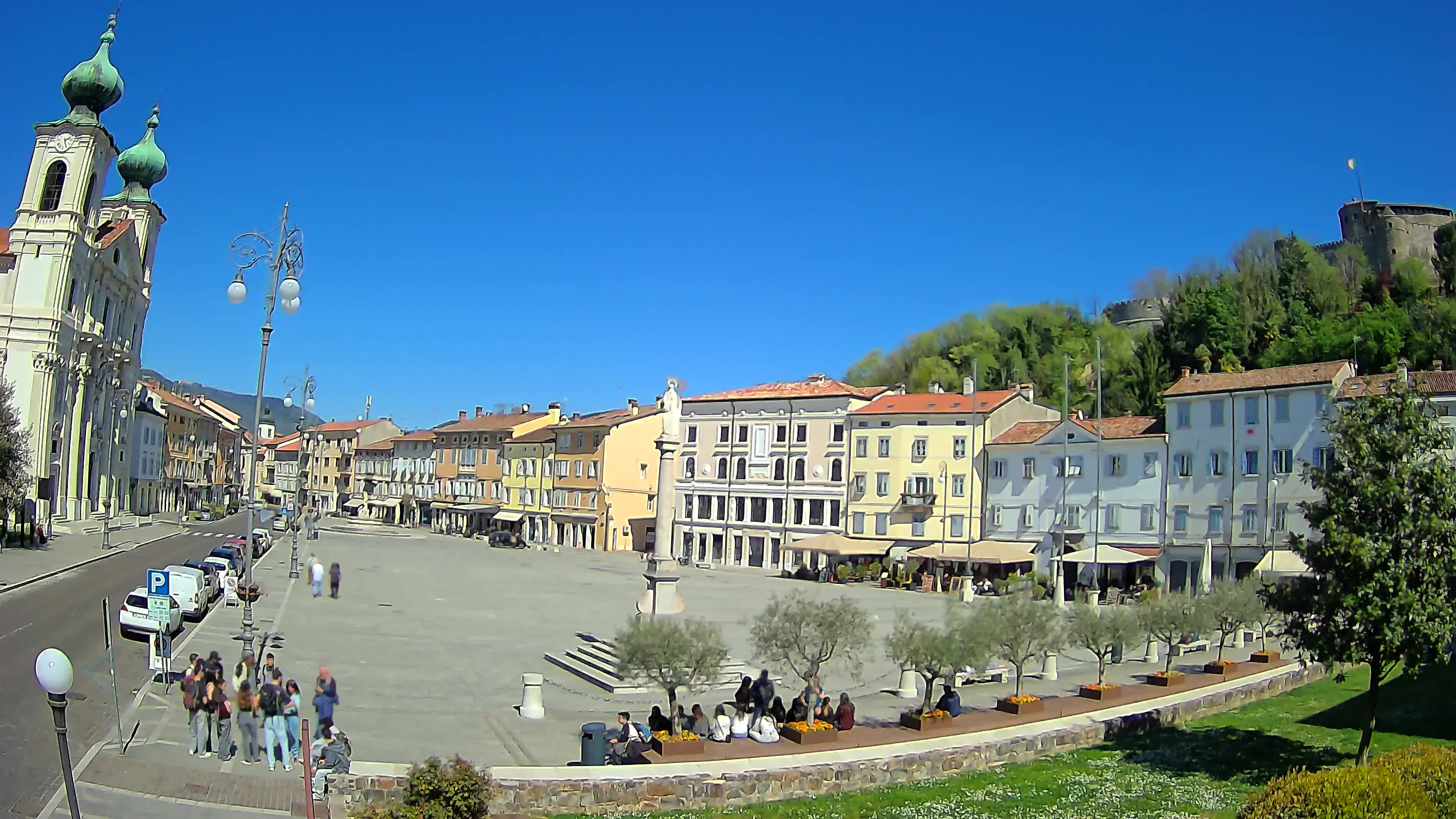 Gorizia Piazza della Vittoria e chiesa di S. Ignazio