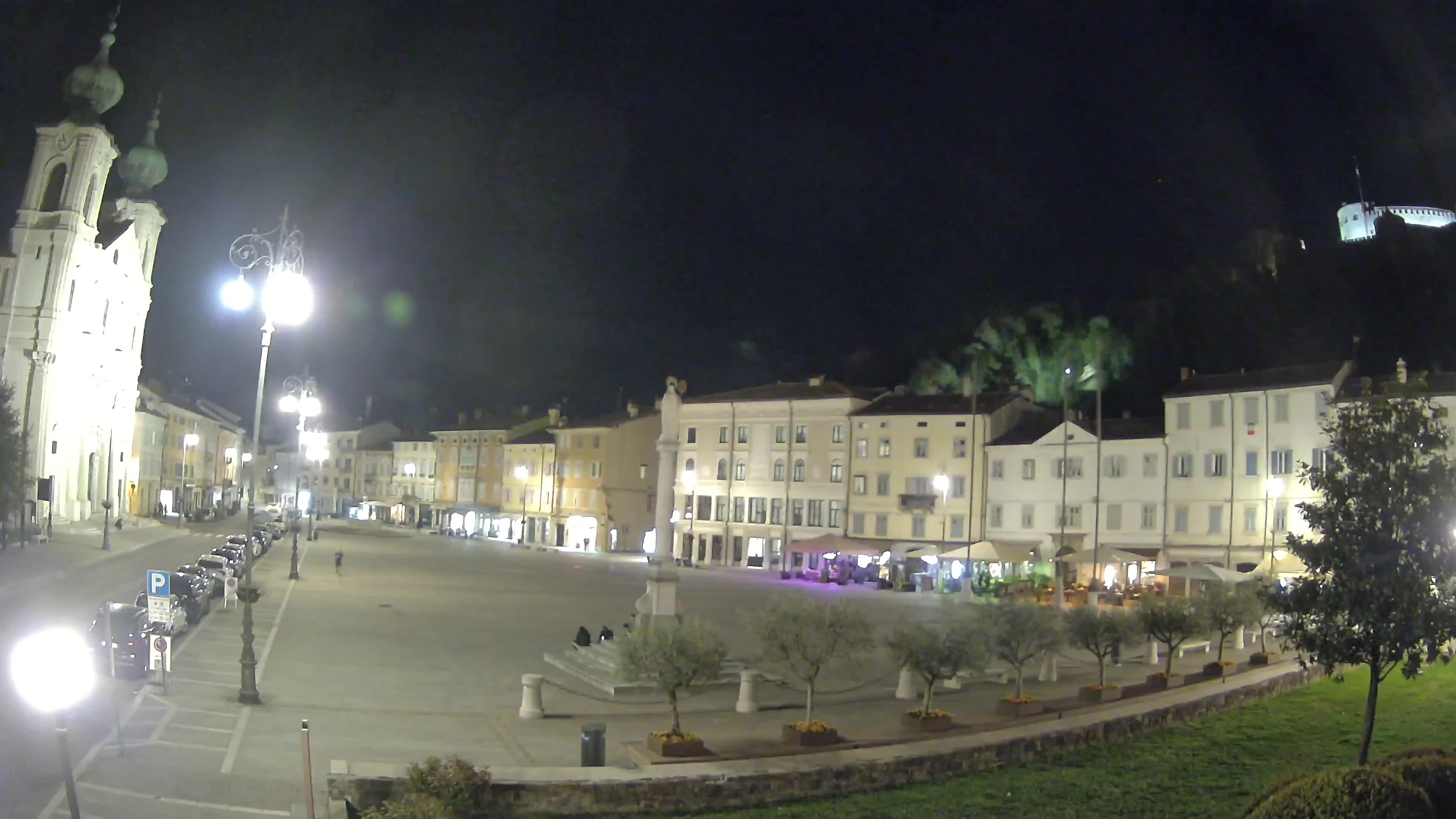 Gorizia Piazza della Vittoria e chiesa di S. Ignazio