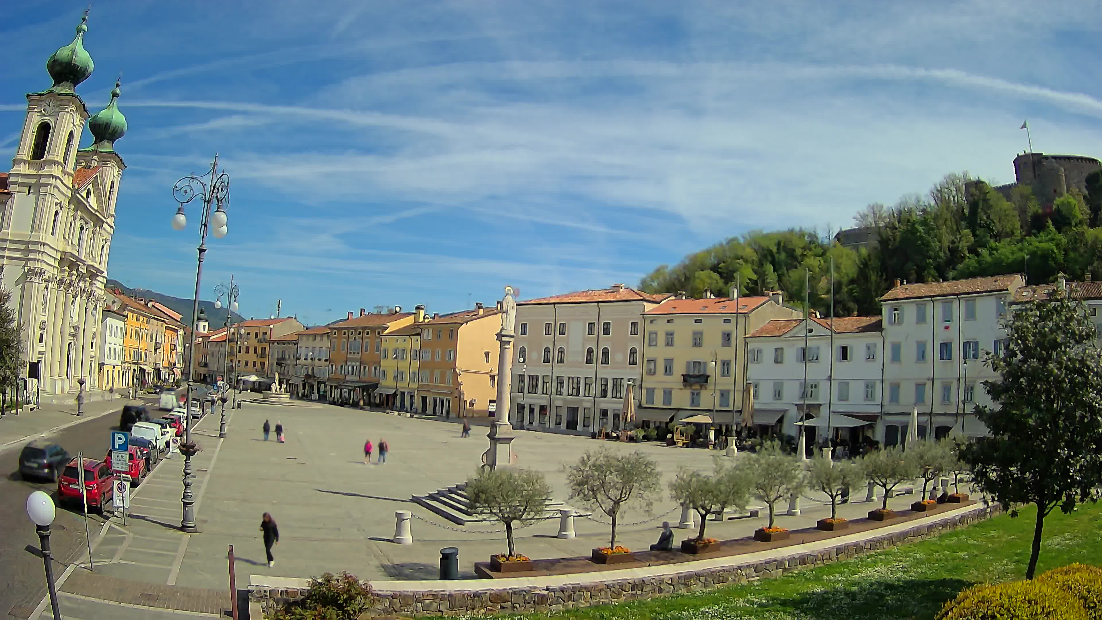 Gorizia Piazza della Vittoria e chiesa di S. Ignazio