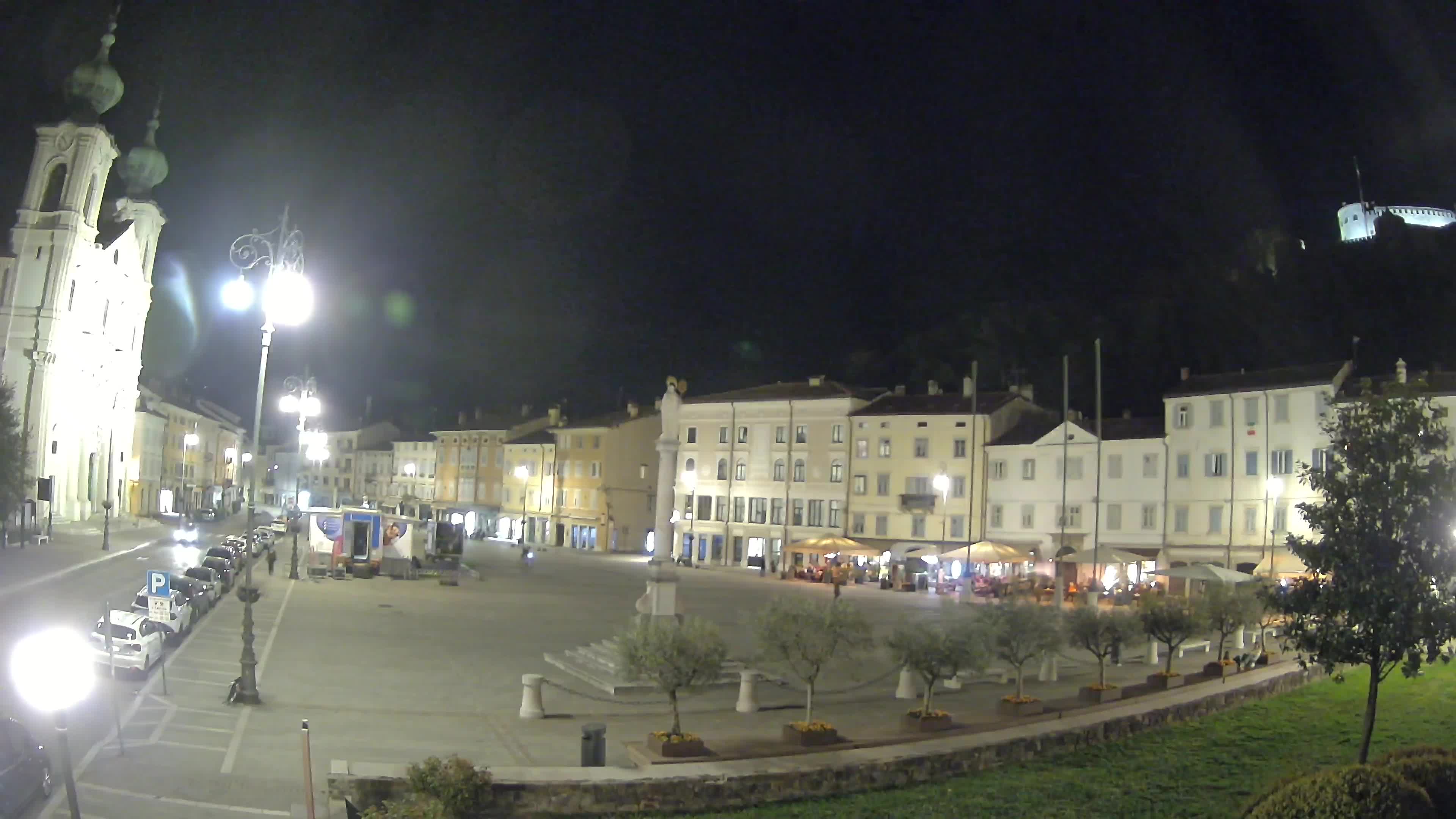 Gorizia – Plaza Vittoria – iglesia de San Pedro. Ignacio