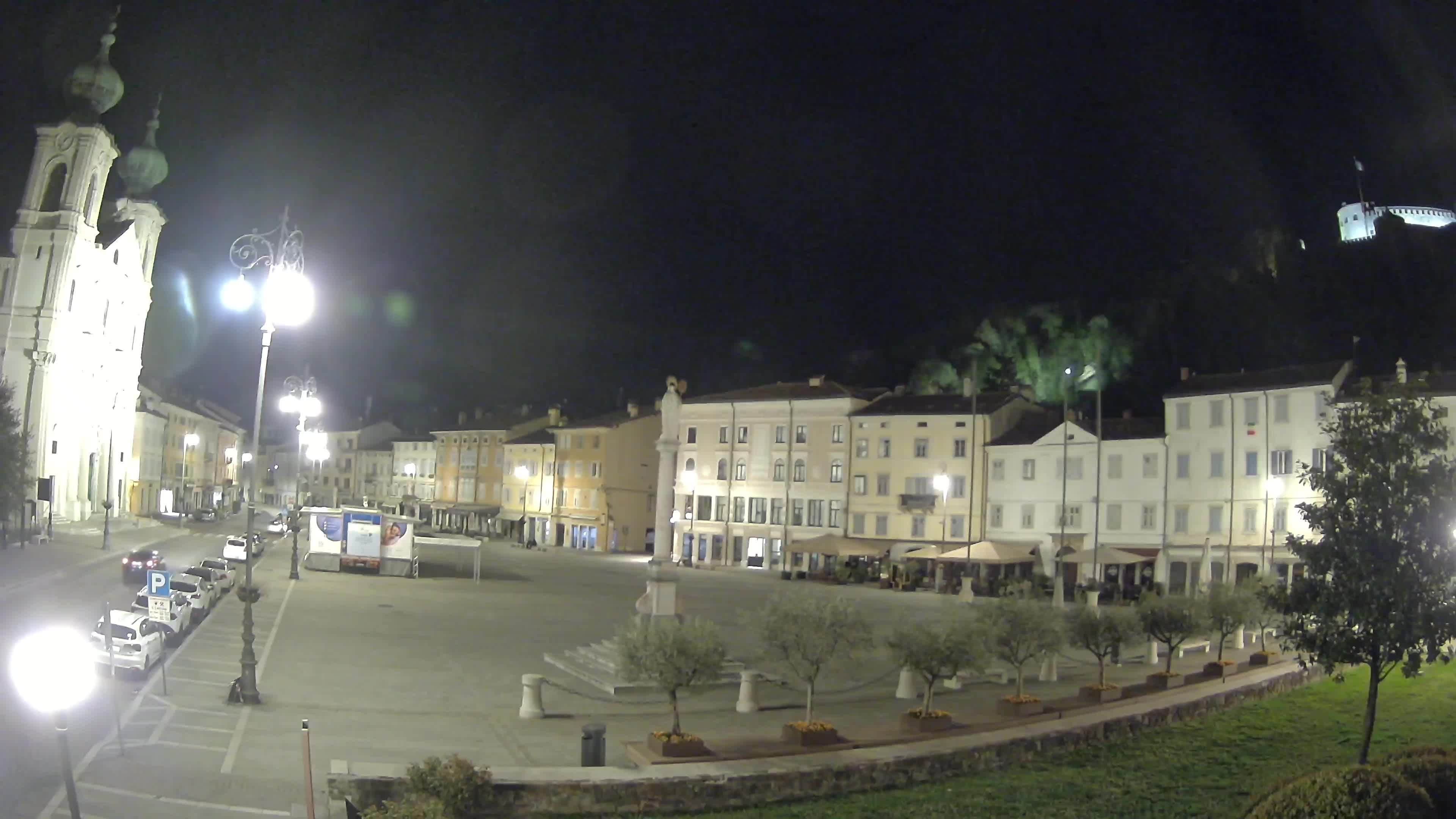Gorizia – Plaza Vittoria – iglesia de San Pedro. Ignacio