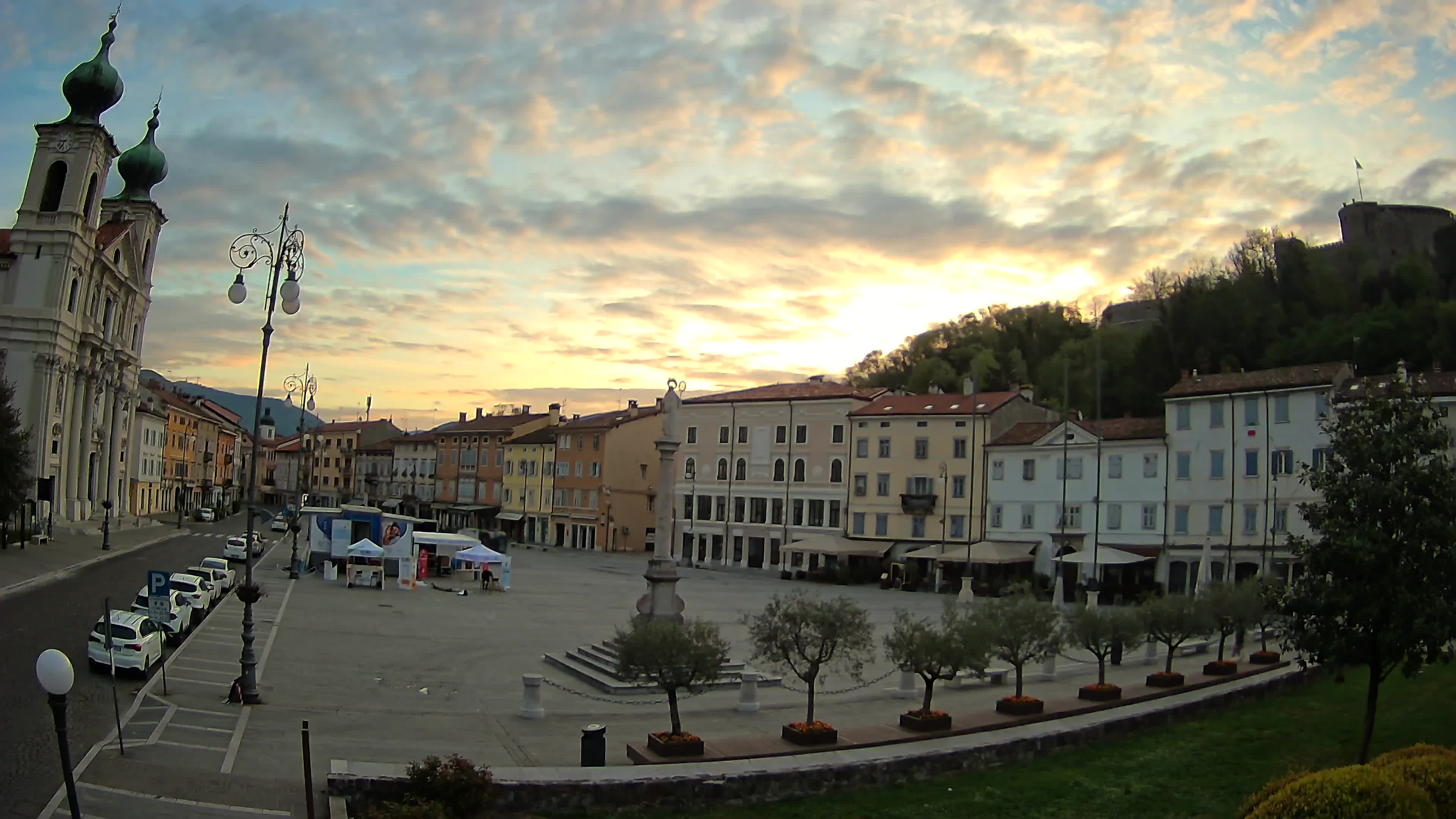 Gorizia – Plaza Vittoria – iglesia de San Pedro. Ignacio