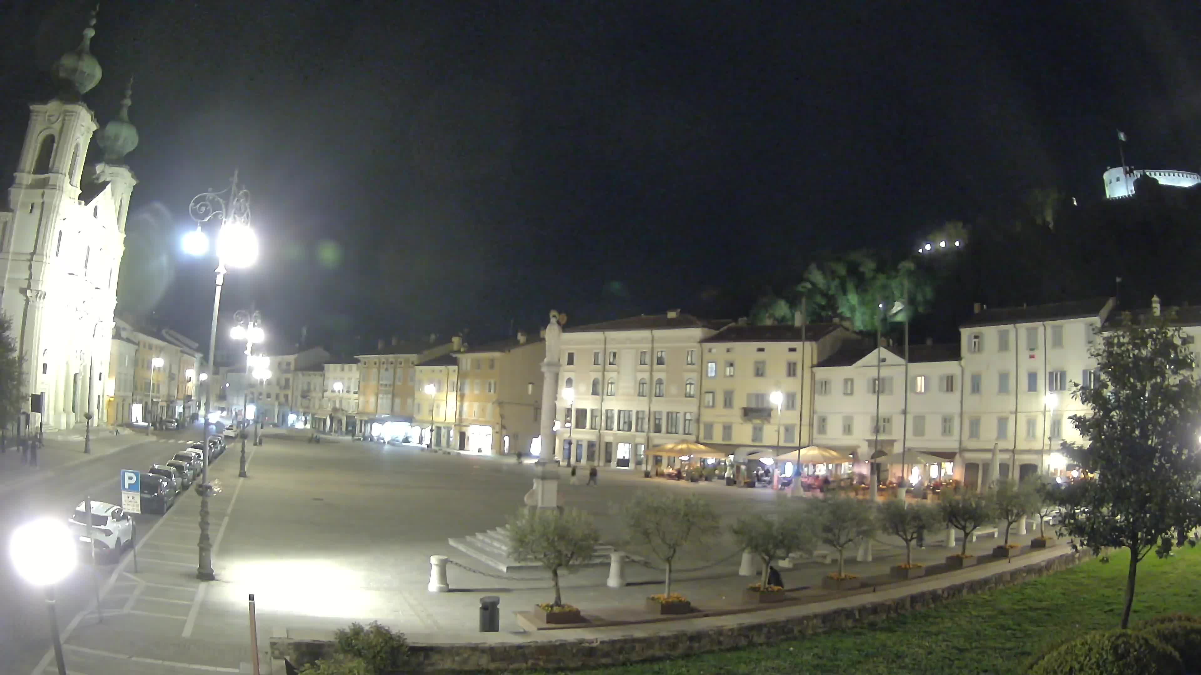 Gorizia – Plaza Vittoria – iglesia de San Pedro. Ignacio