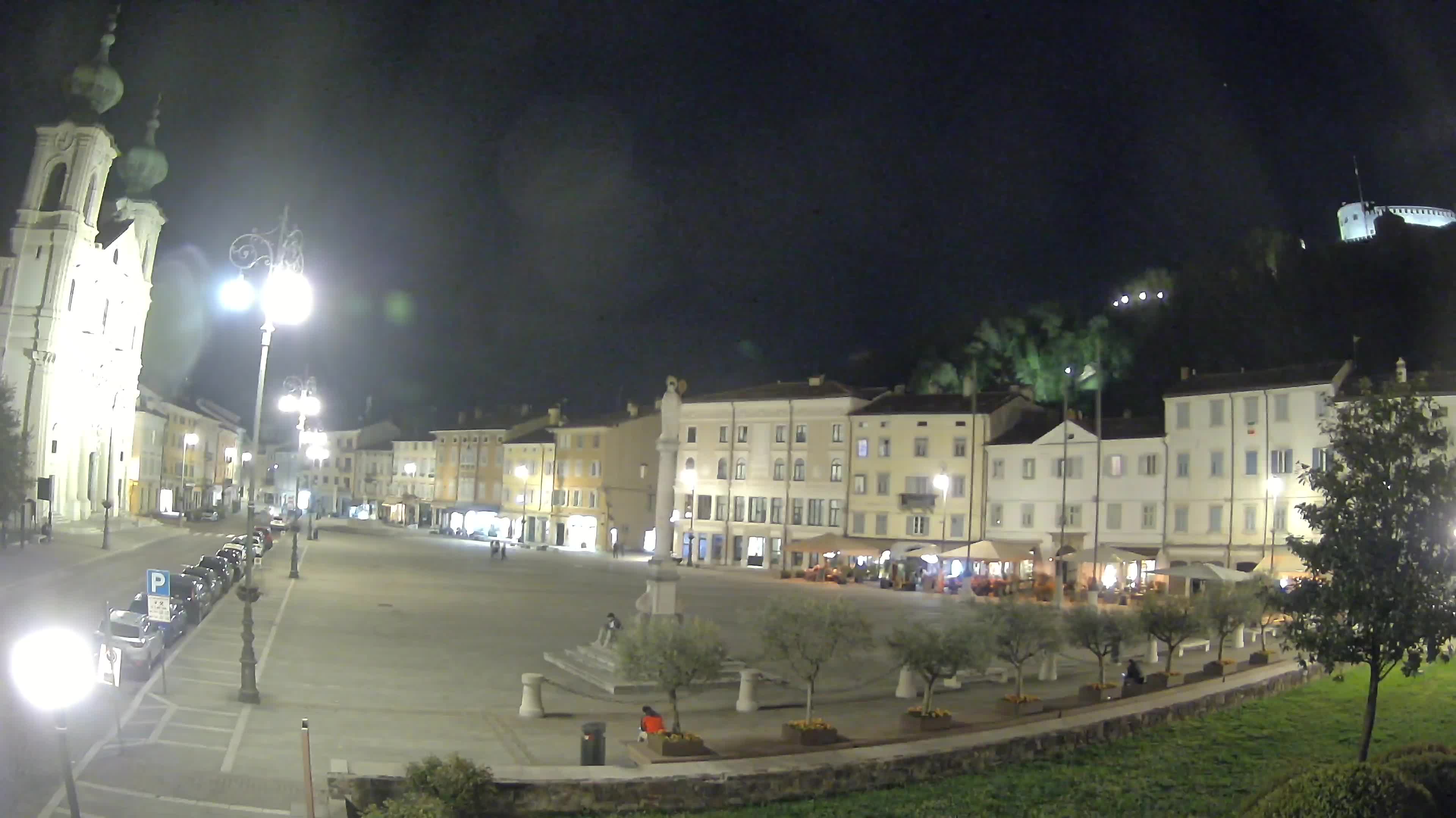 Gorizia Piazza della Vittoria e chiesa di S. Ignazio