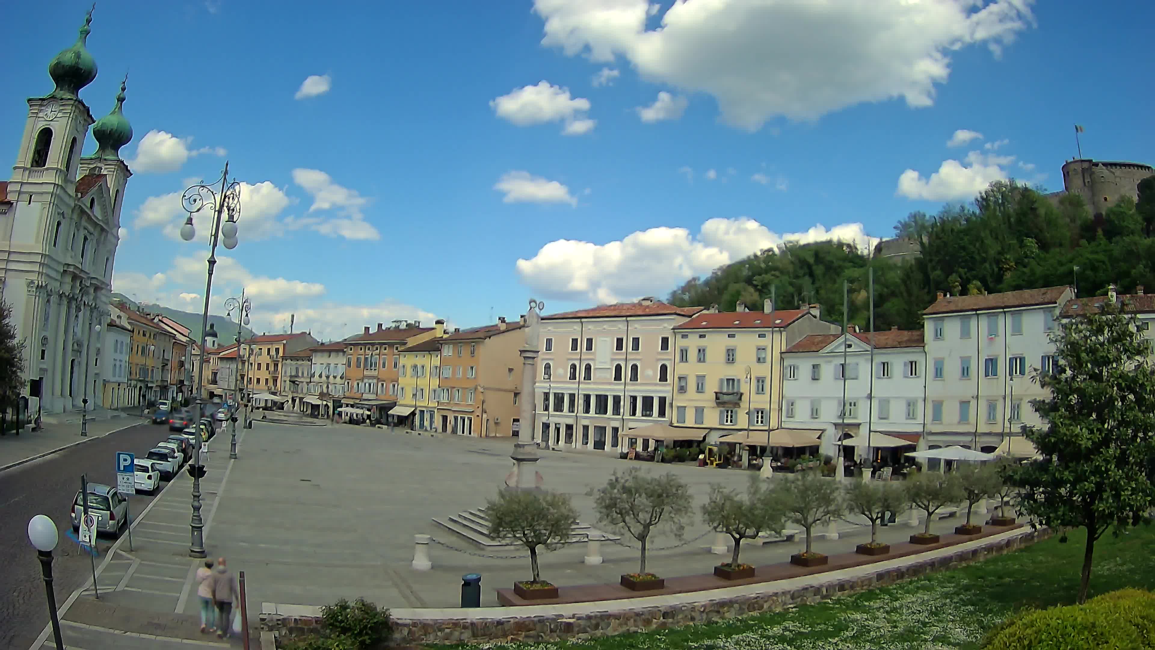 Gorizia Piazza della Vittoria e chiesa di S. Ignazio