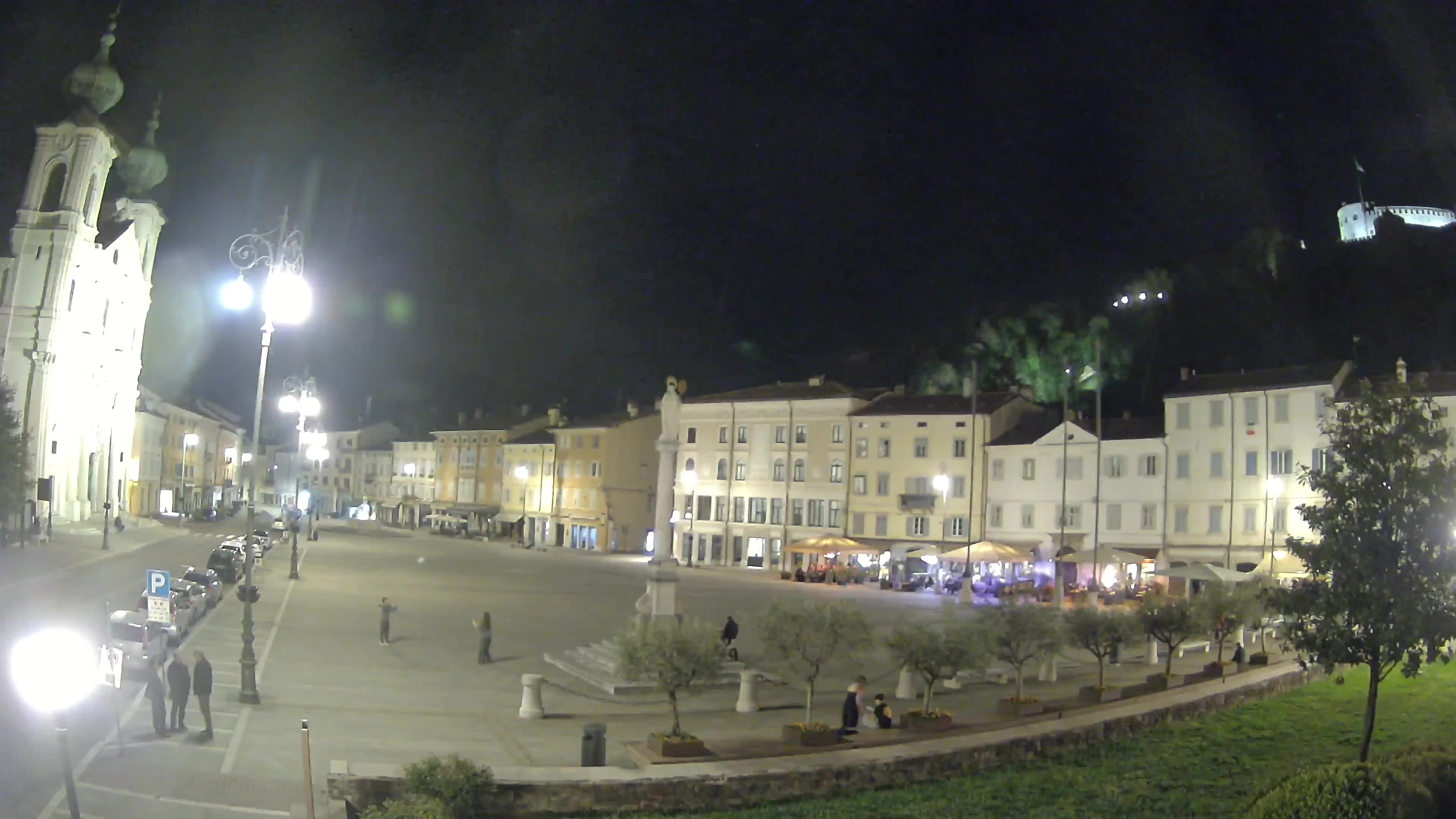 Gorizia Piazza della Vittoria e chiesa di S. Ignazio