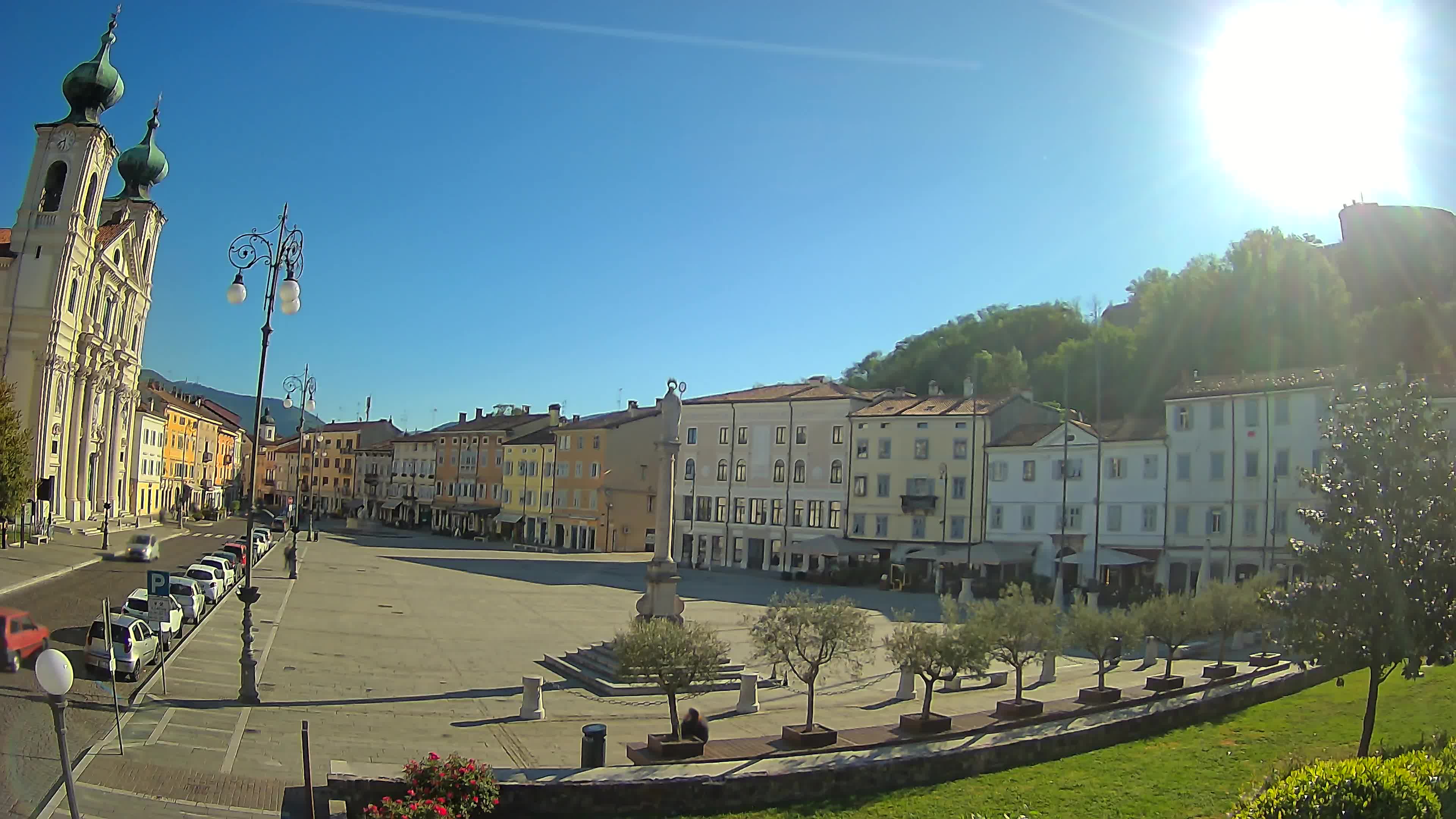 Gorizia Piazza della Vittoria e chiesa di S. Ignazio