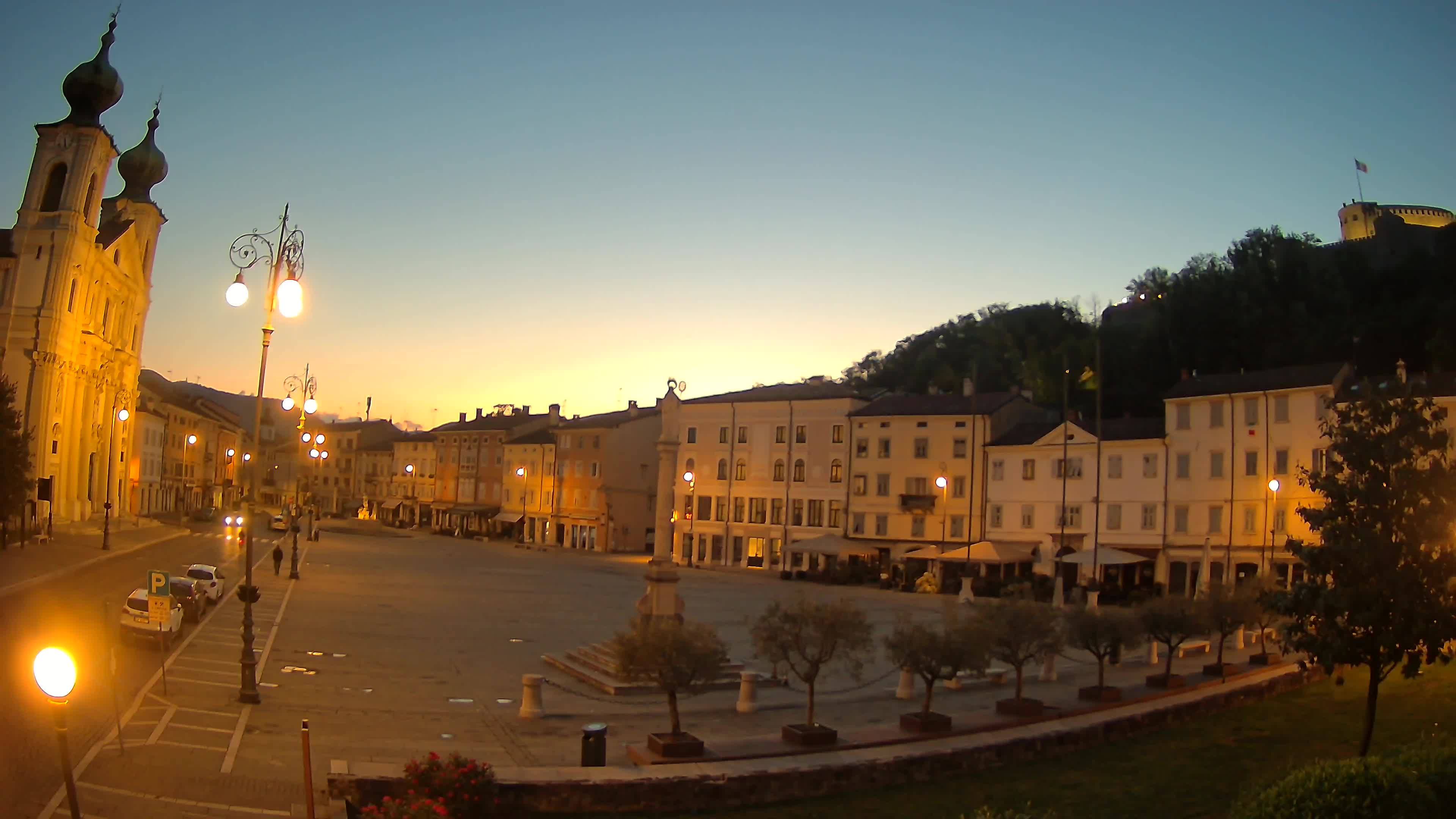 Gorizia – Plaza Vittoria – iglesia de San Pedro. Ignacio