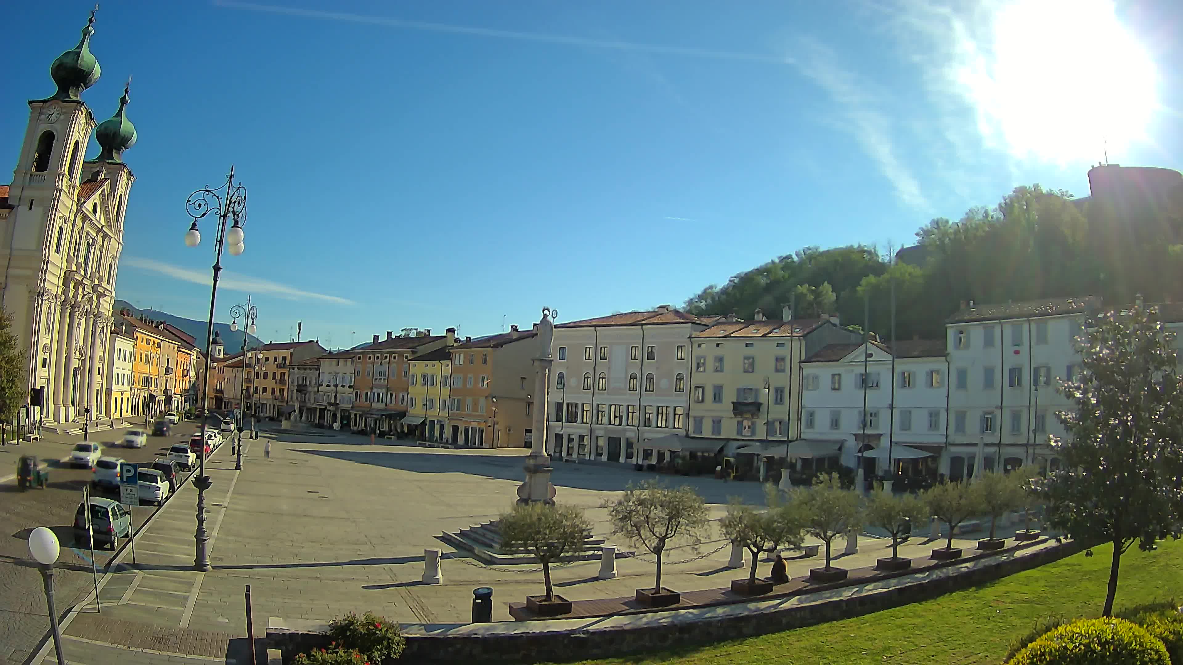 Gorizia Piazza della Vittoria e chiesa di S. Ignazio