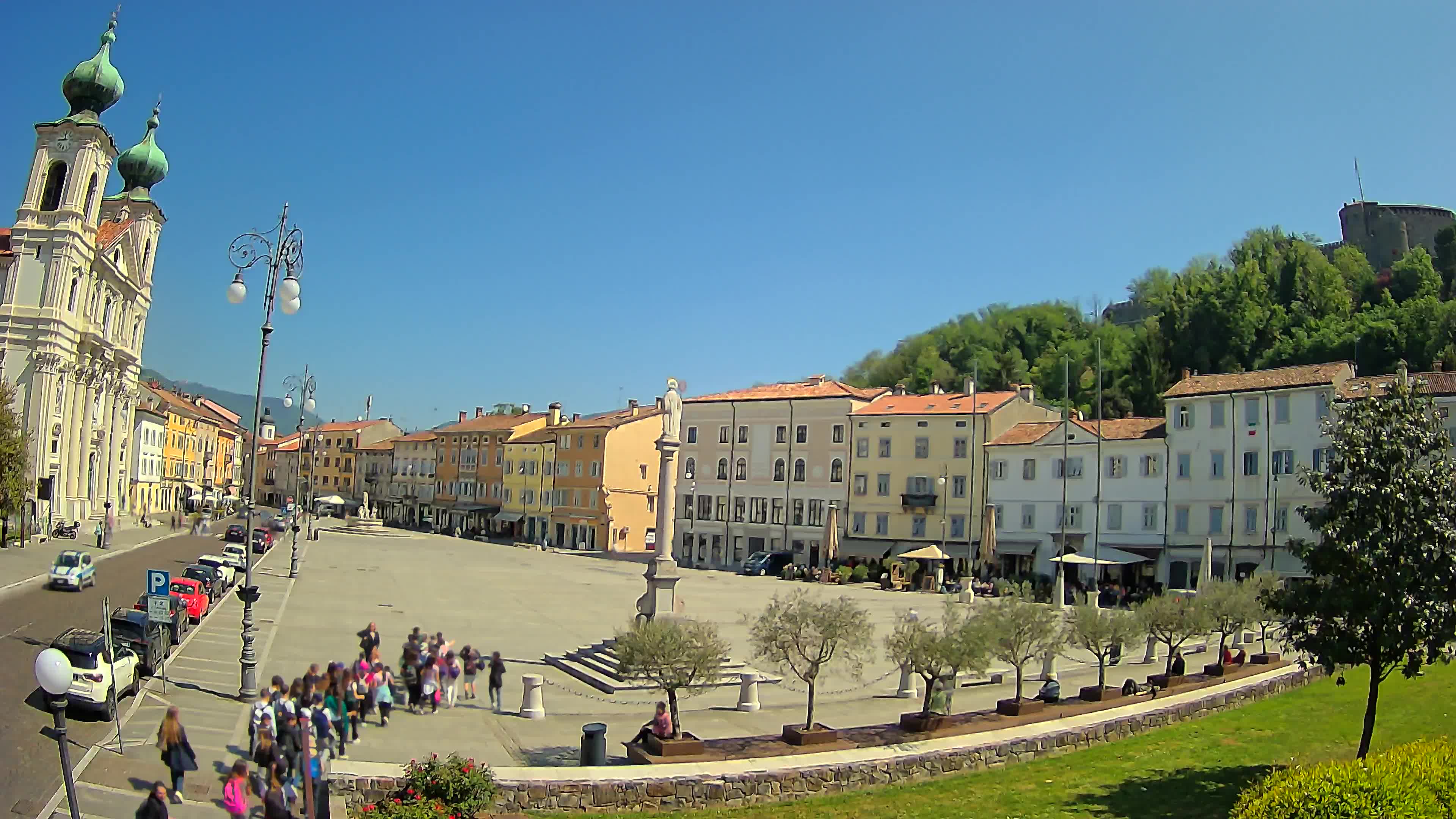 Gorizia Piazza della Vittoria e chiesa di S. Ignazio
