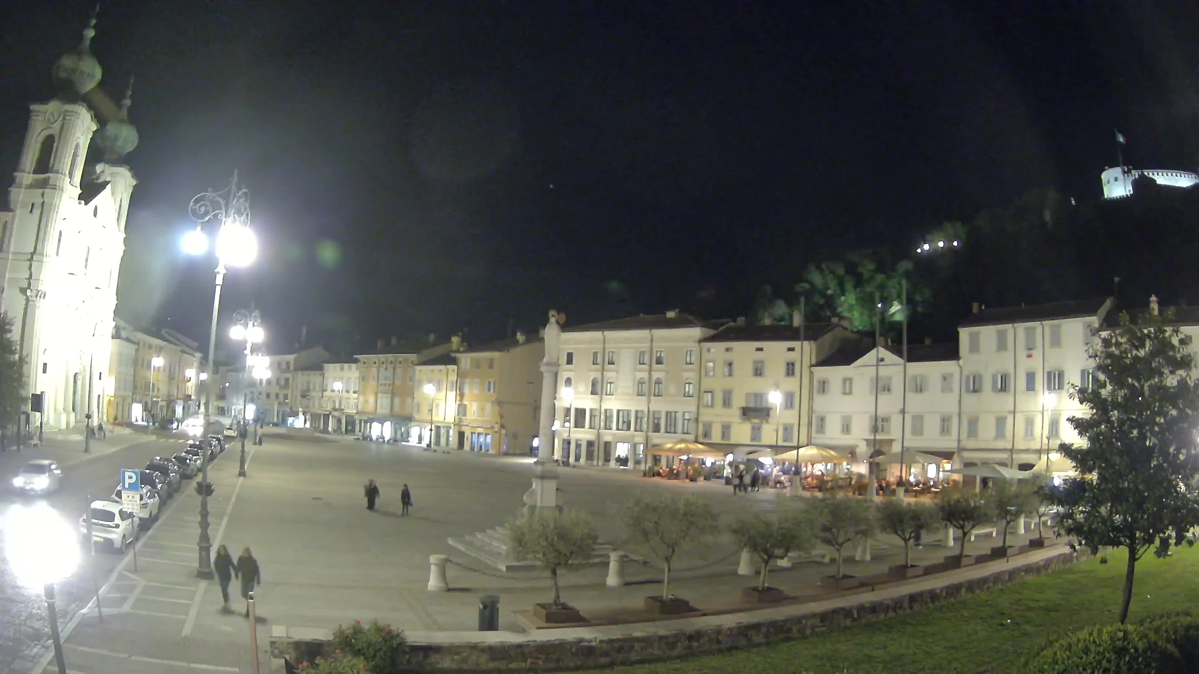 Gorizia Piazza della Vittoria e chiesa di S. Ignazio