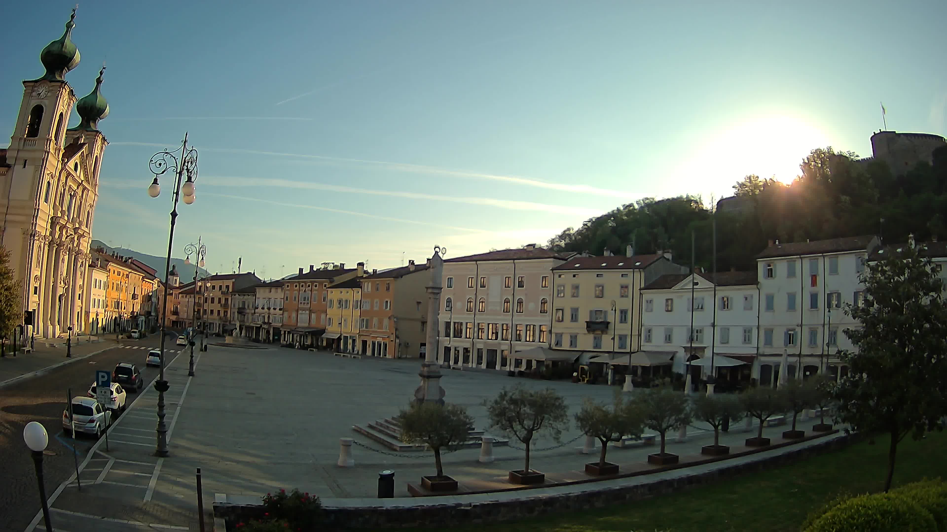 Gorizia Piazza della Vittoria e chiesa di S. Ignazio