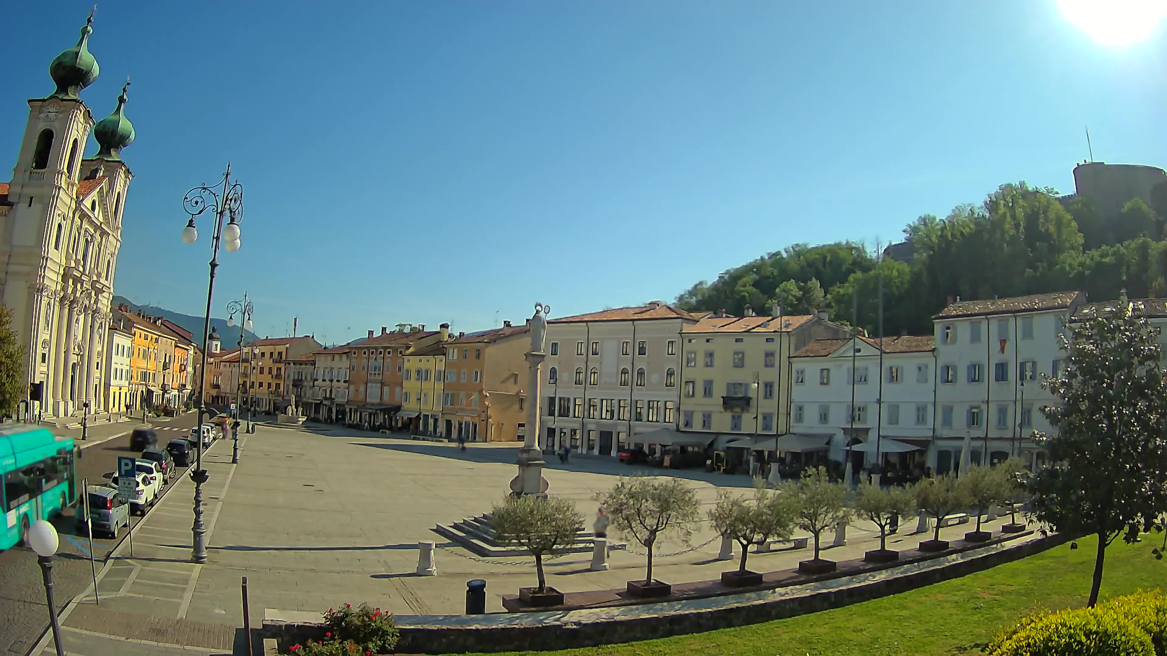 Gorizia Piazza della Vittoria e chiesa di S. Ignazio