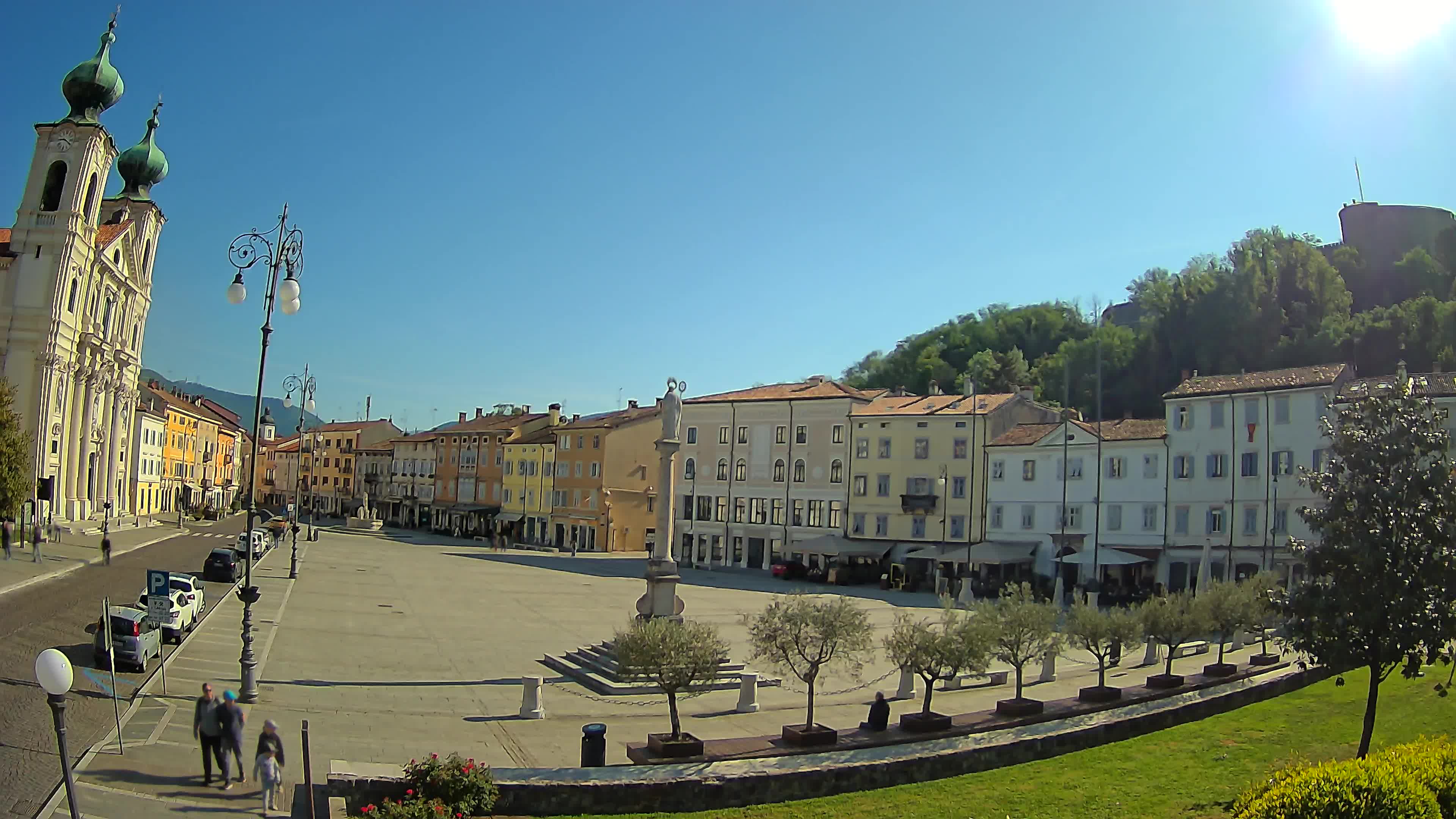 Gorizia Piazza della Vittoria e chiesa di S. Ignazio
