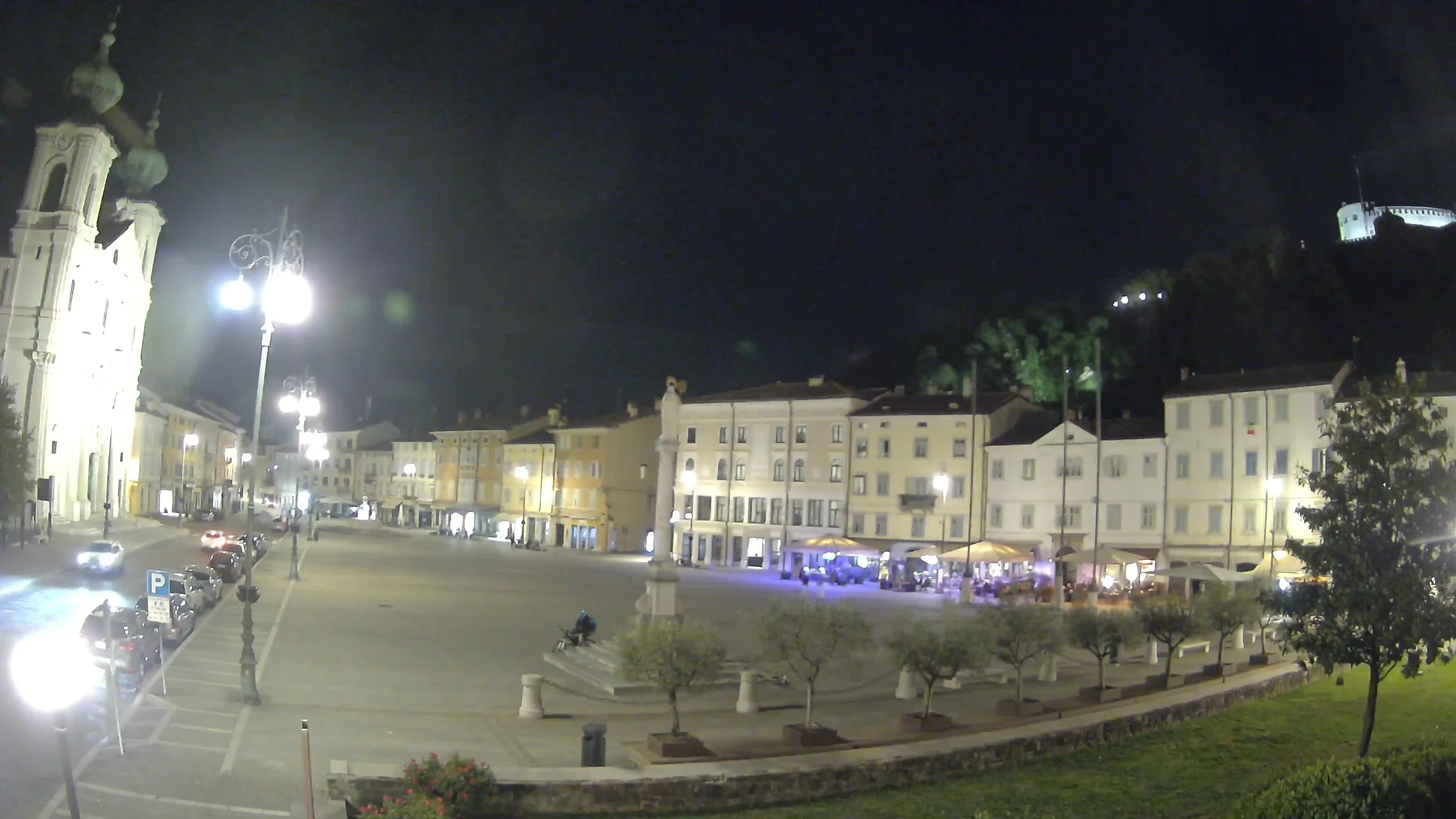 Gorizia Piazza della Vittoria e chiesa di S. Ignazio