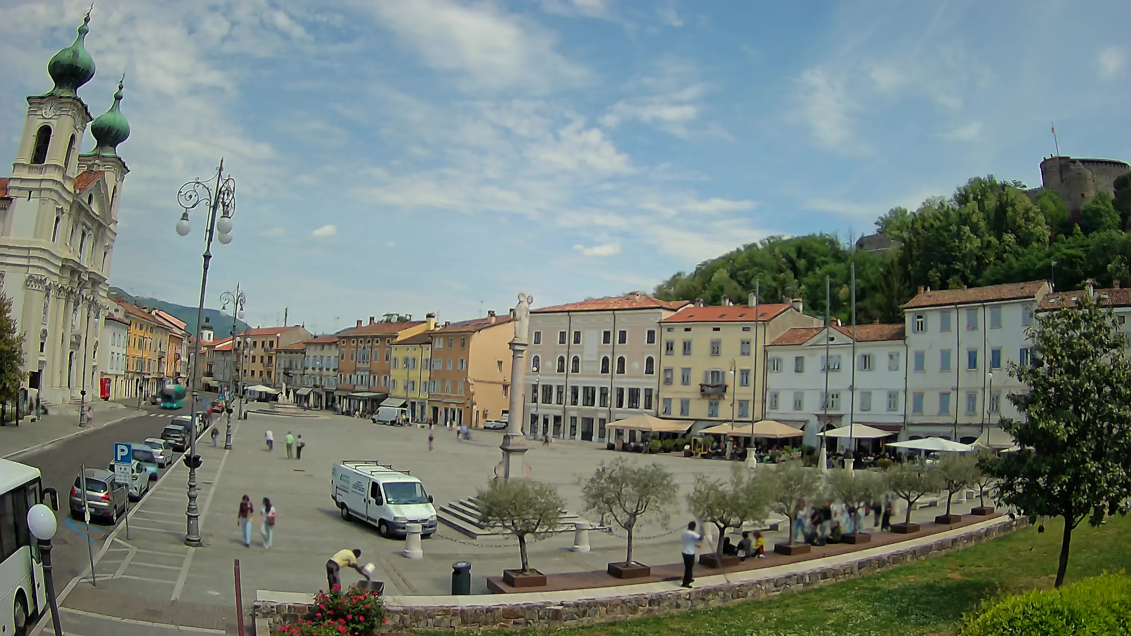 Gorizia Piazza della Vittoria e chiesa di S. Ignazio